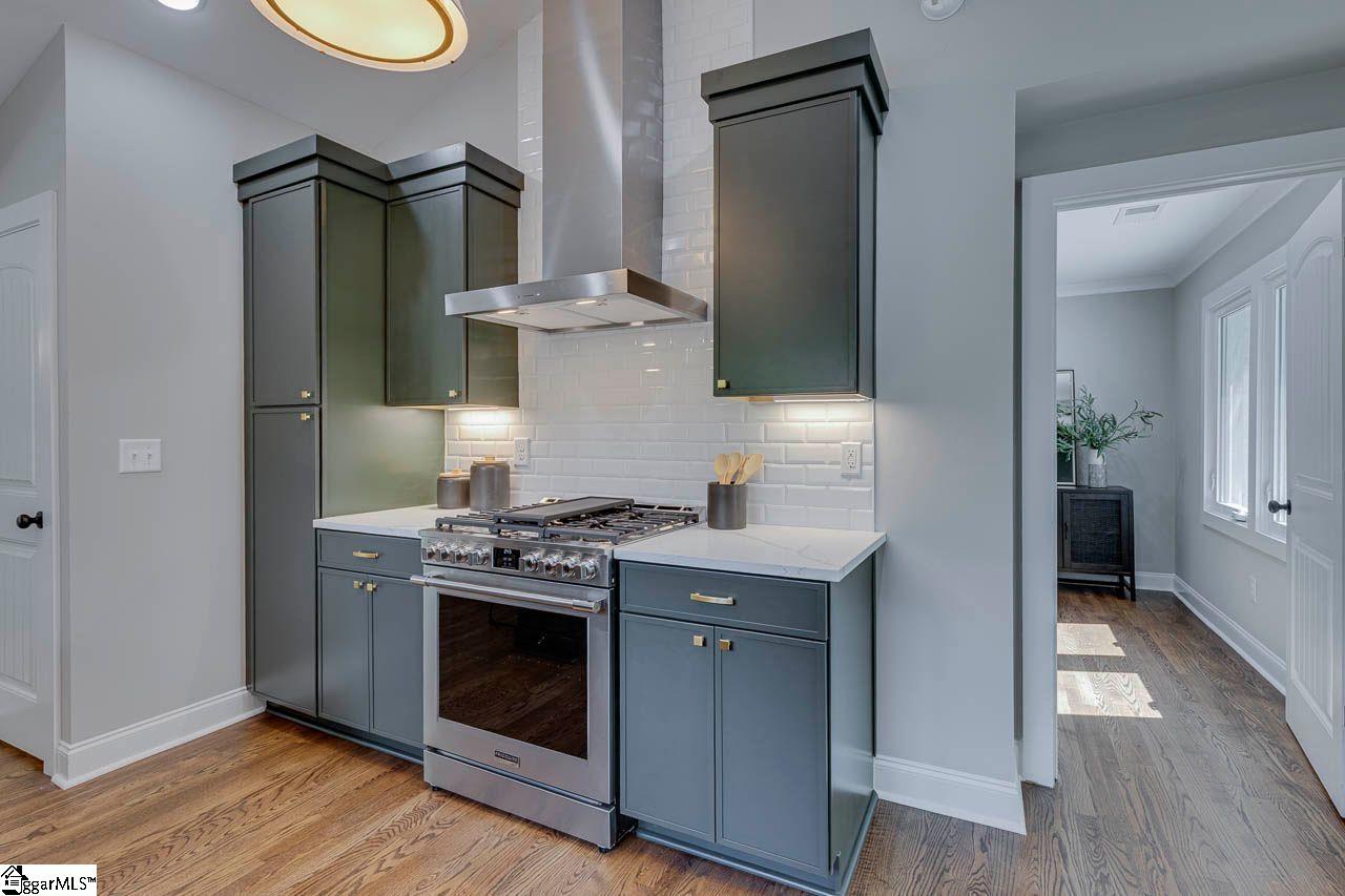 102 Elizabeth Drive, Greenville