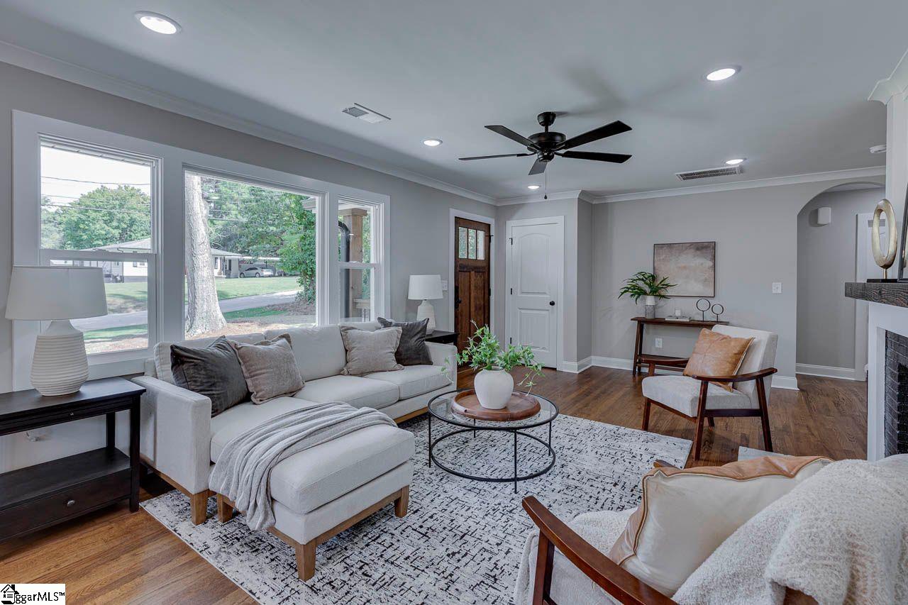 102 Elizabeth Drive, Greenville