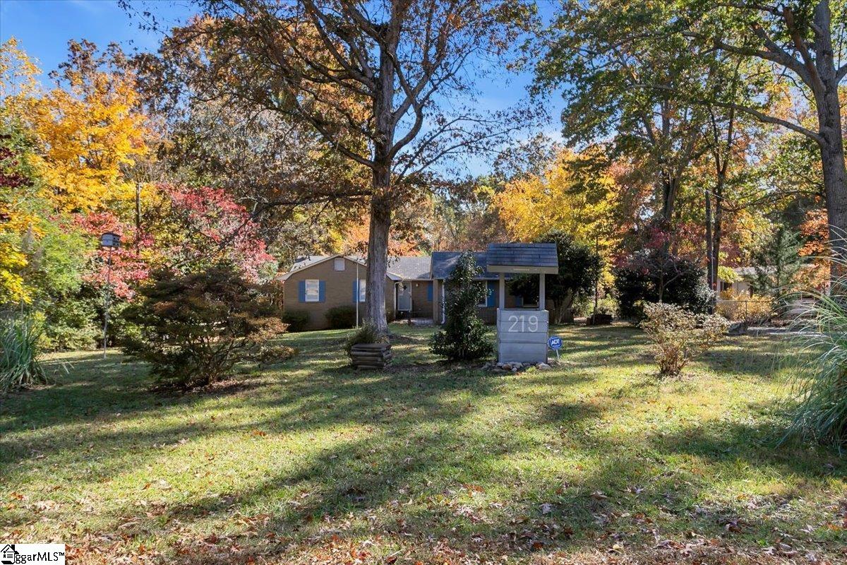 219 Greenbriar Drive