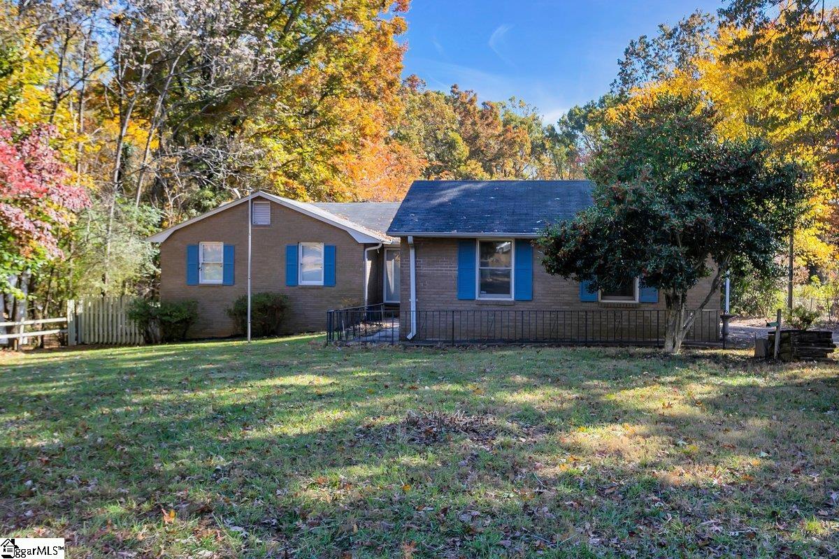 219 Greenbriar Drive