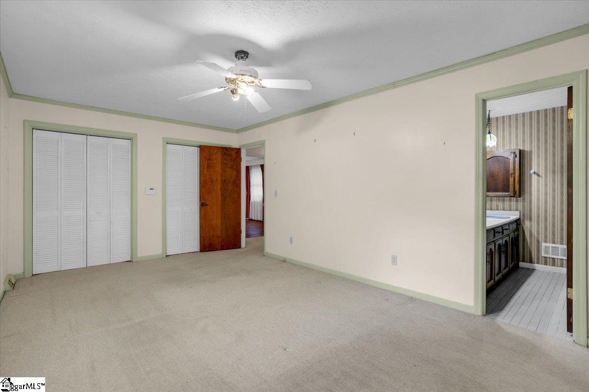 219 Greenbriar Drive
