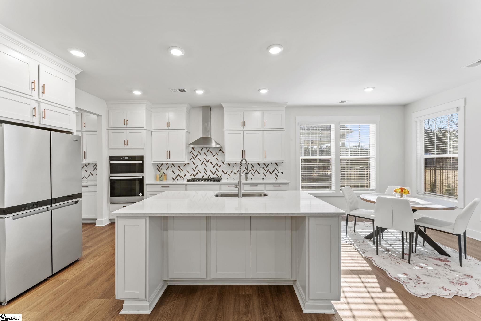 3467 Six Mile Highway