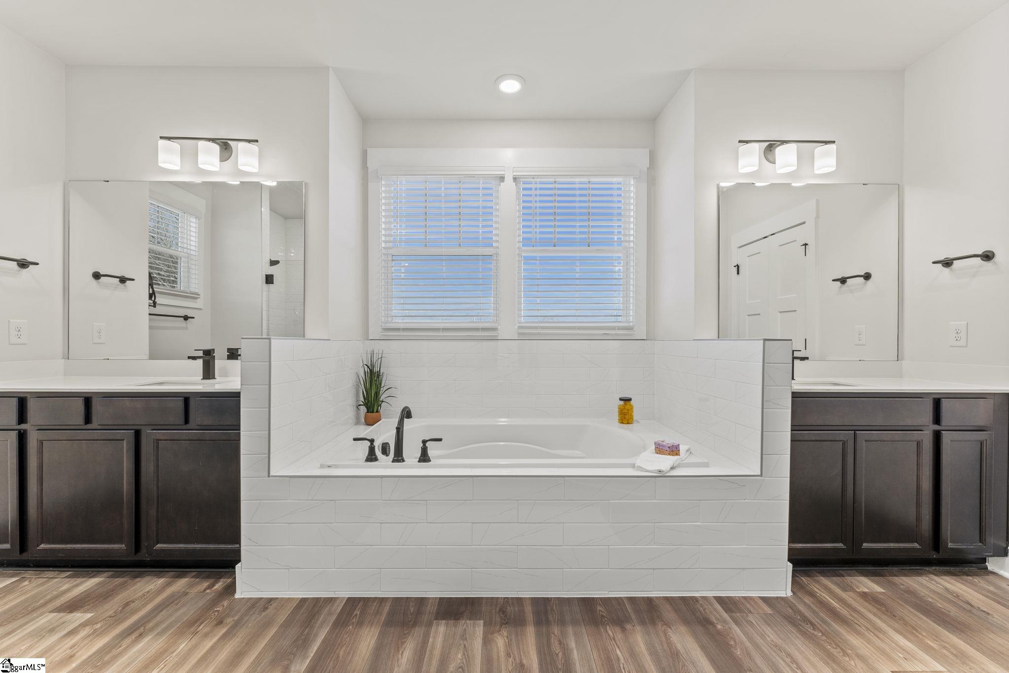 3467 Six Mile Highway