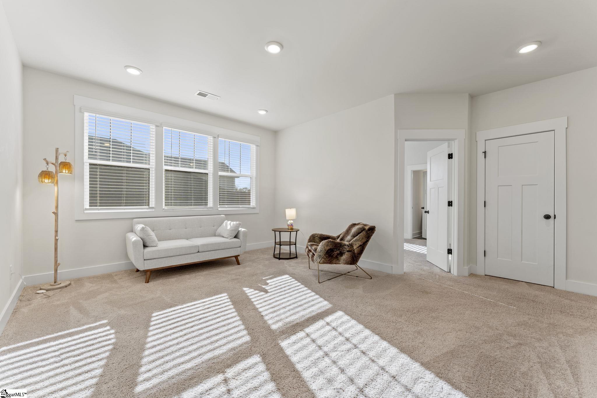 3467 Six Mile Highway