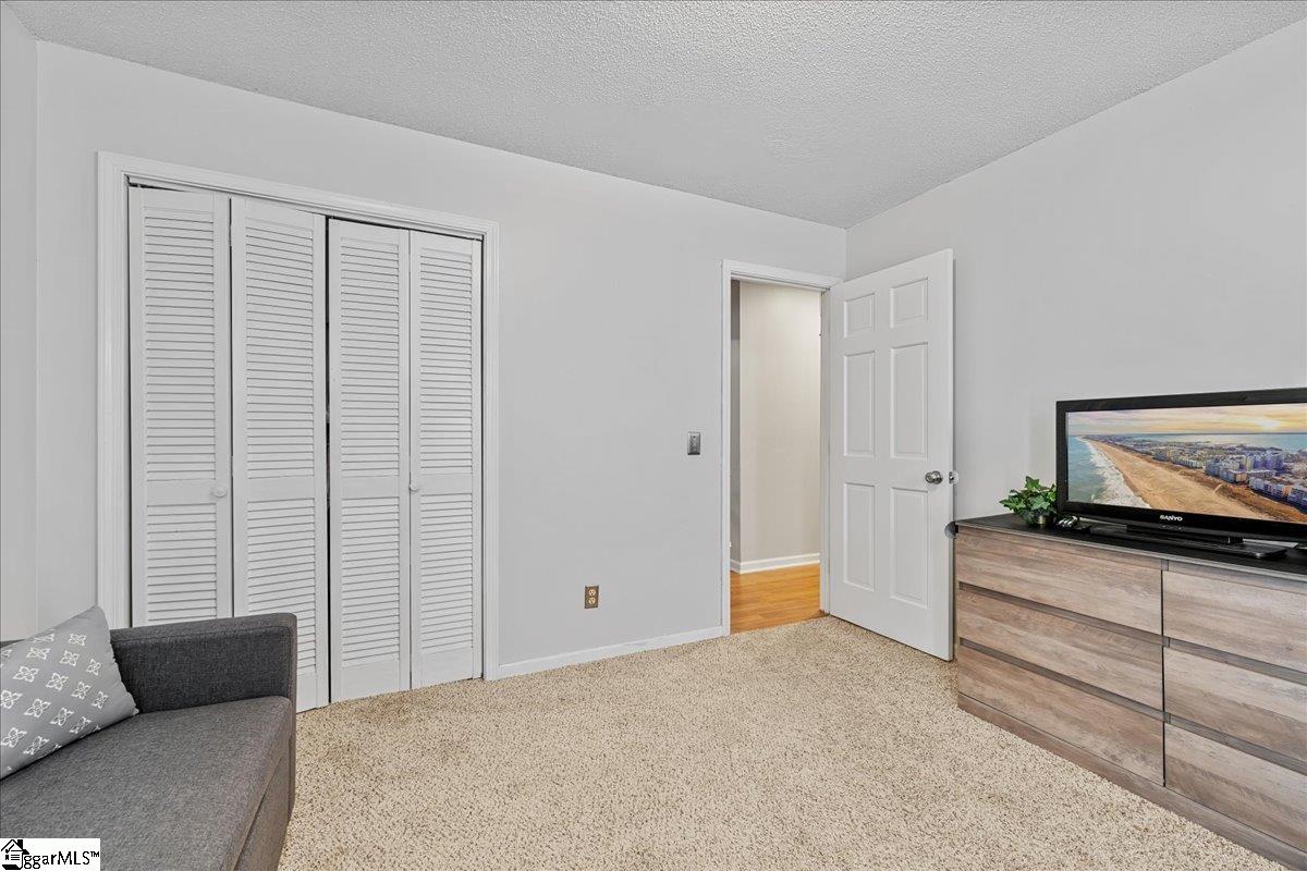100 Fernande Drive