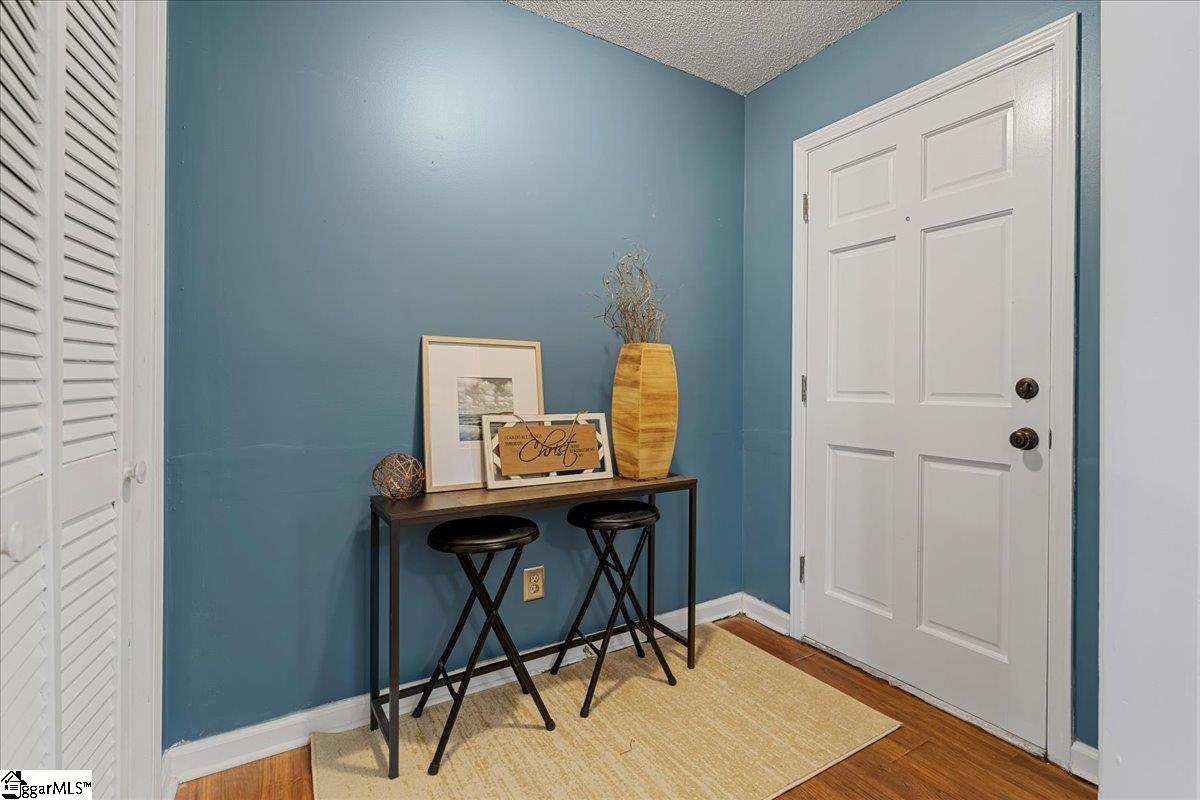 100 Fernande Drive