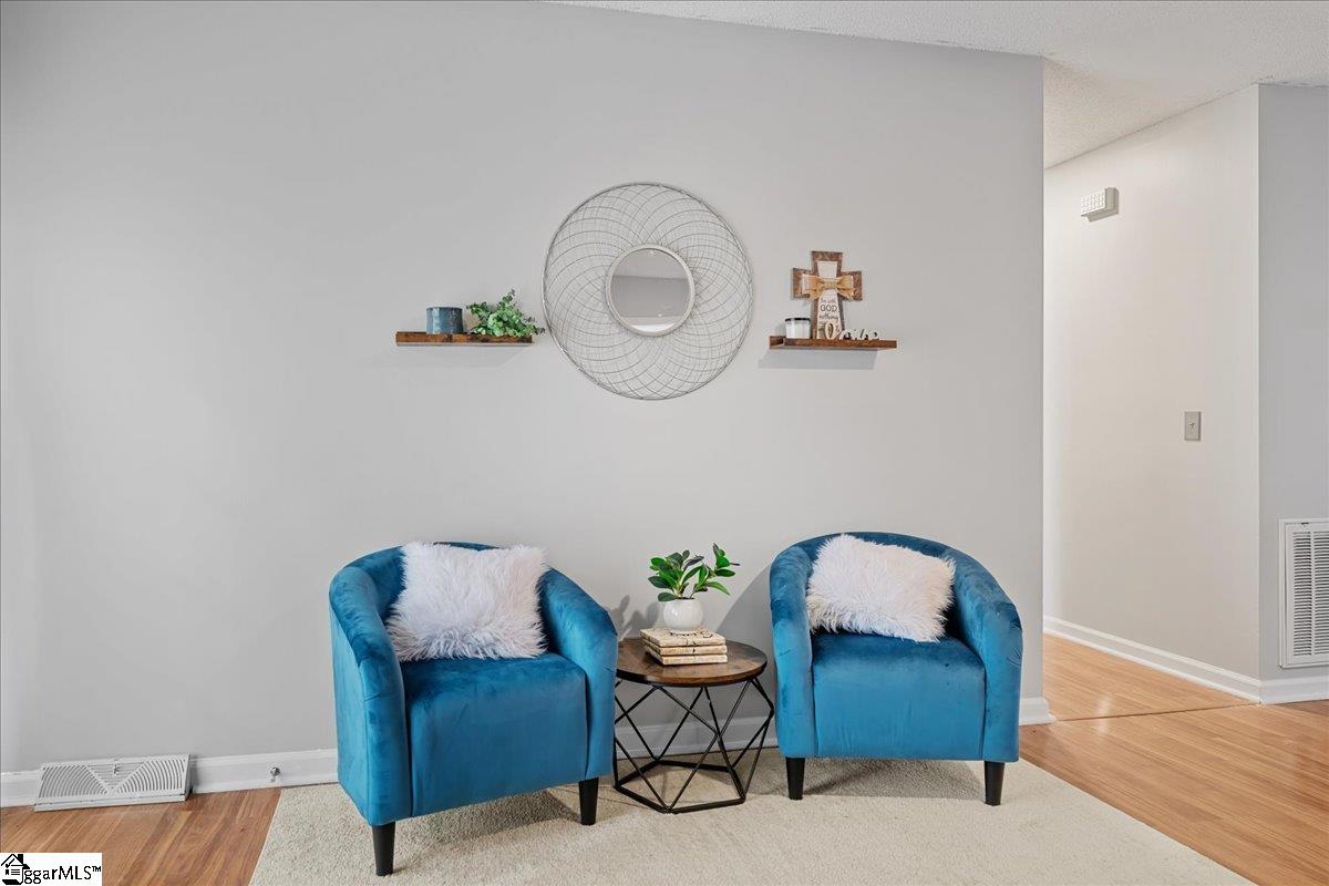 100 Fernande Drive