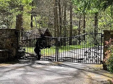 31 Waterdance Drive