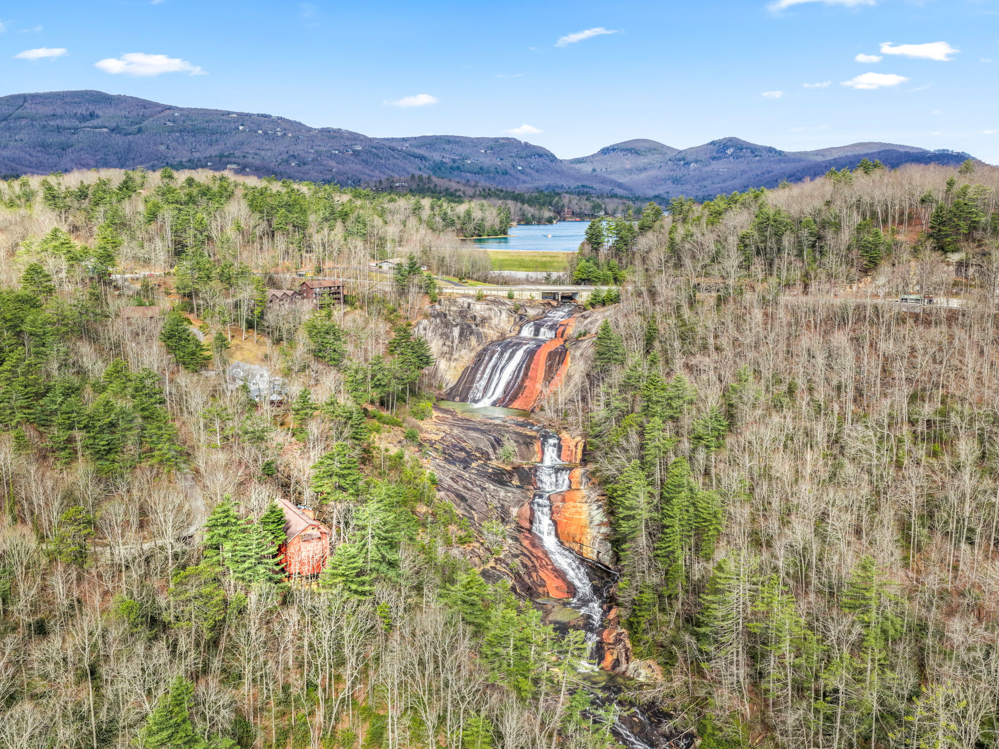 221 Toxaway Falls Drive 1A