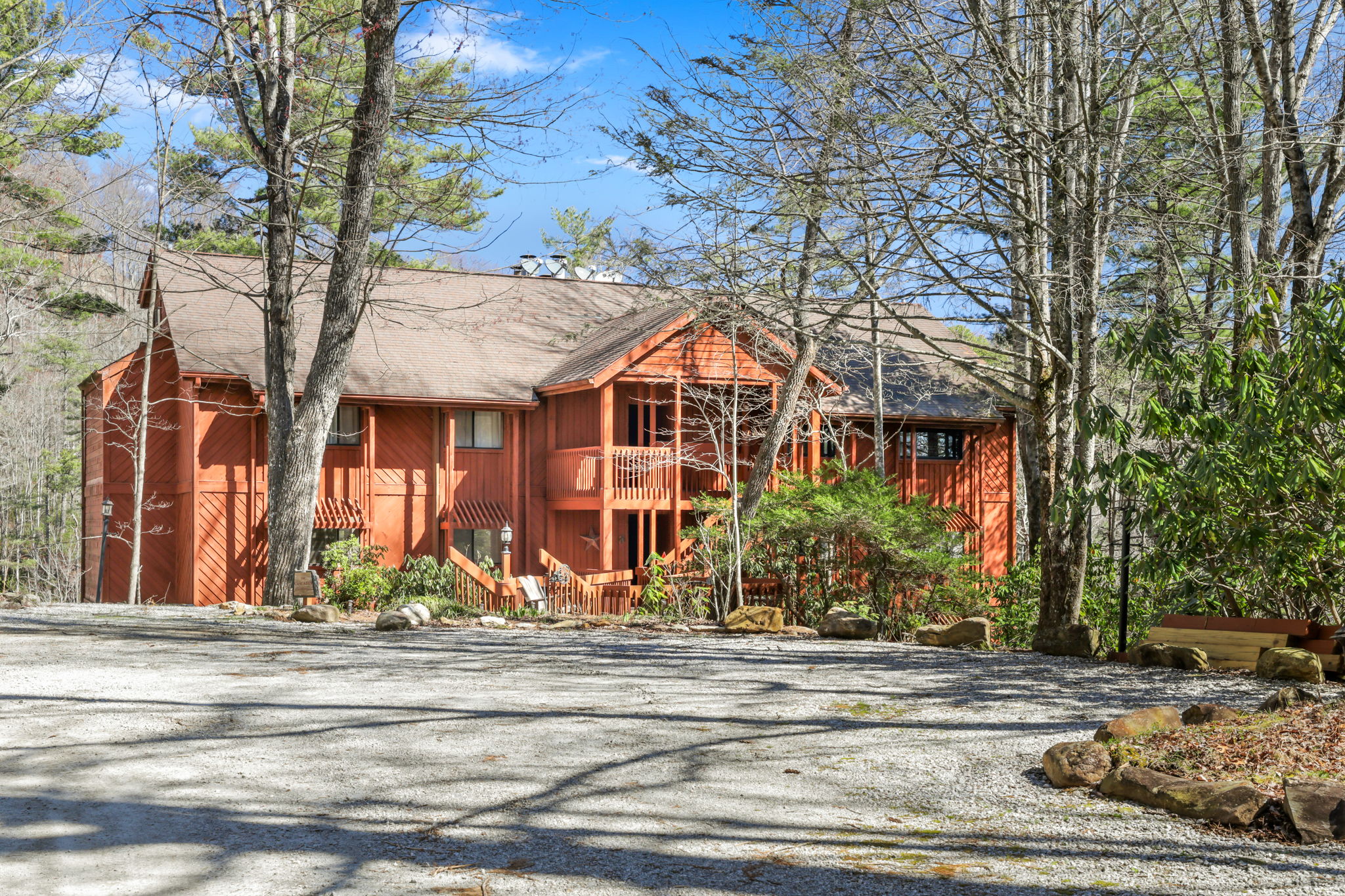 221 Toxaway Falls Drive 1A