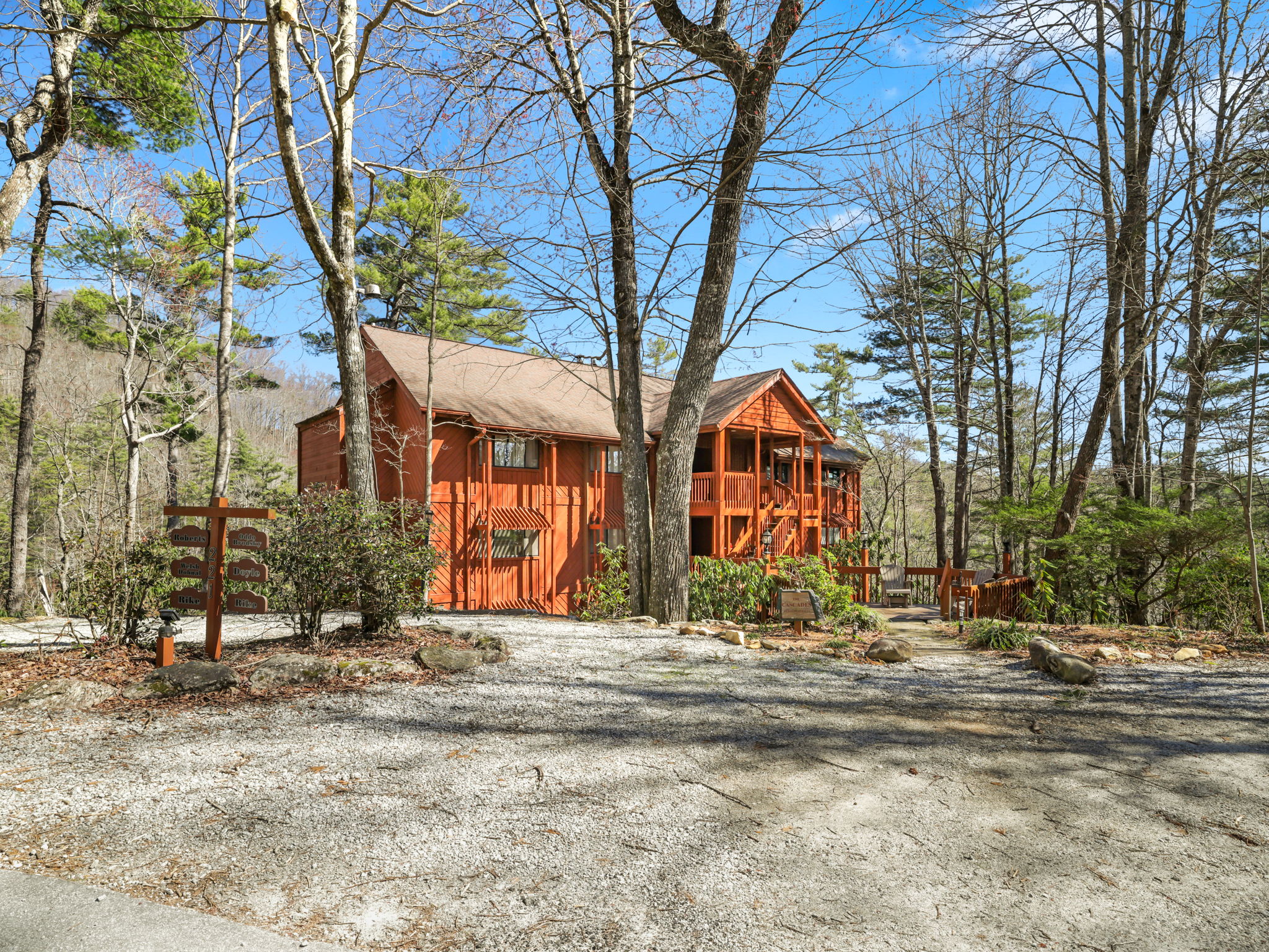221 Toxaway Falls Drive 1A
