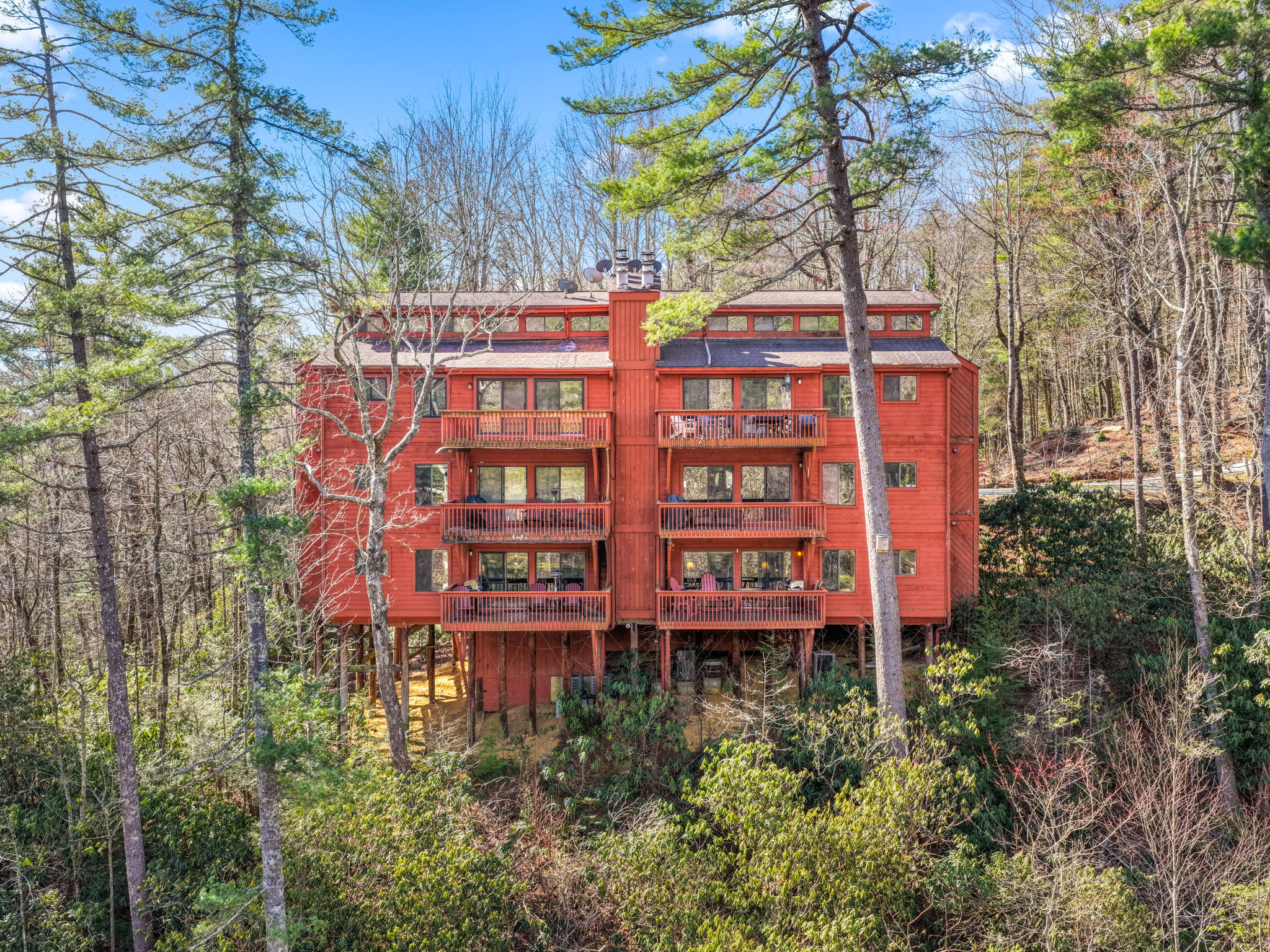 221 Toxaway Falls Drive 1A