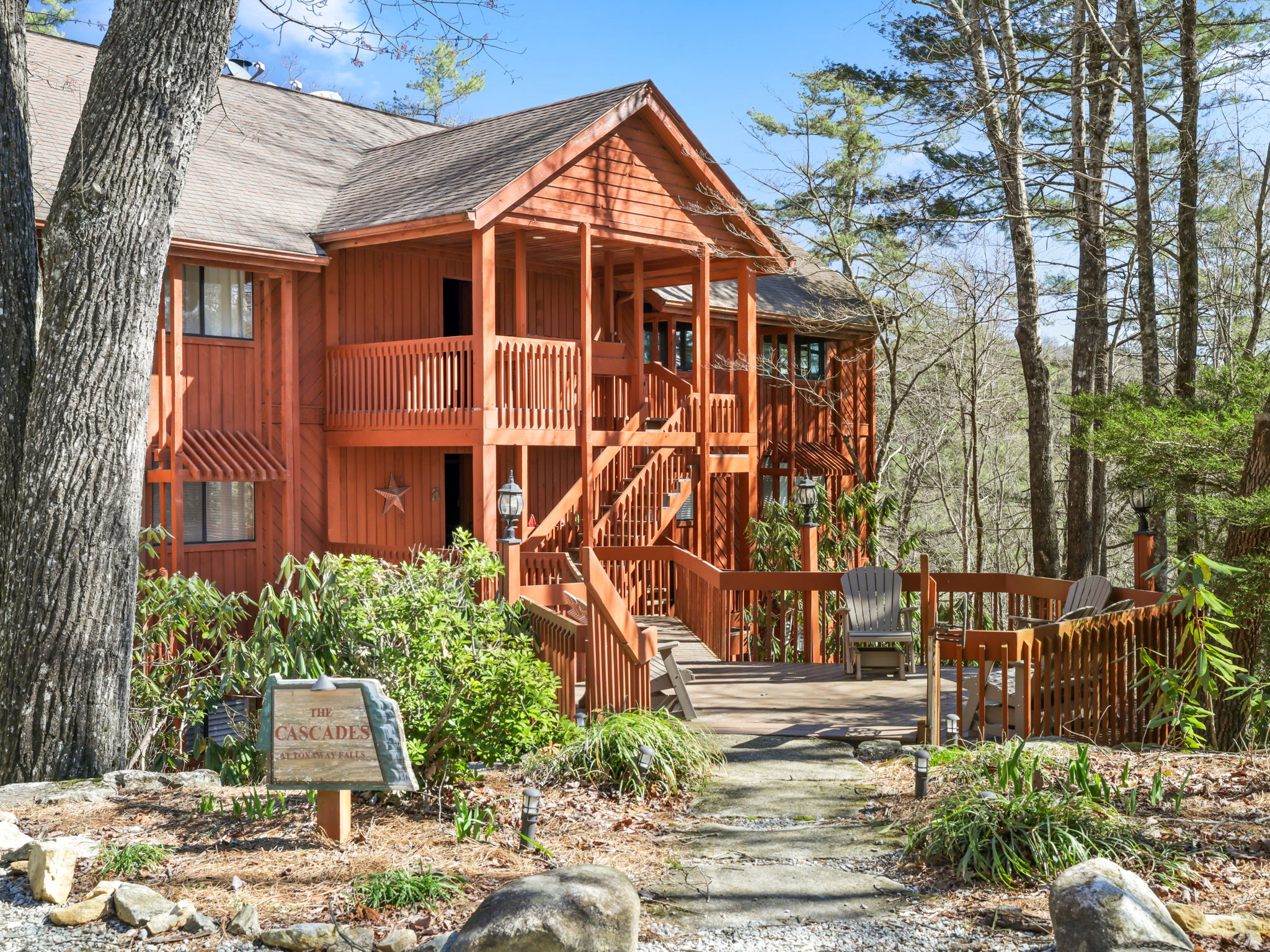 221 Toxaway Falls Drive 1A