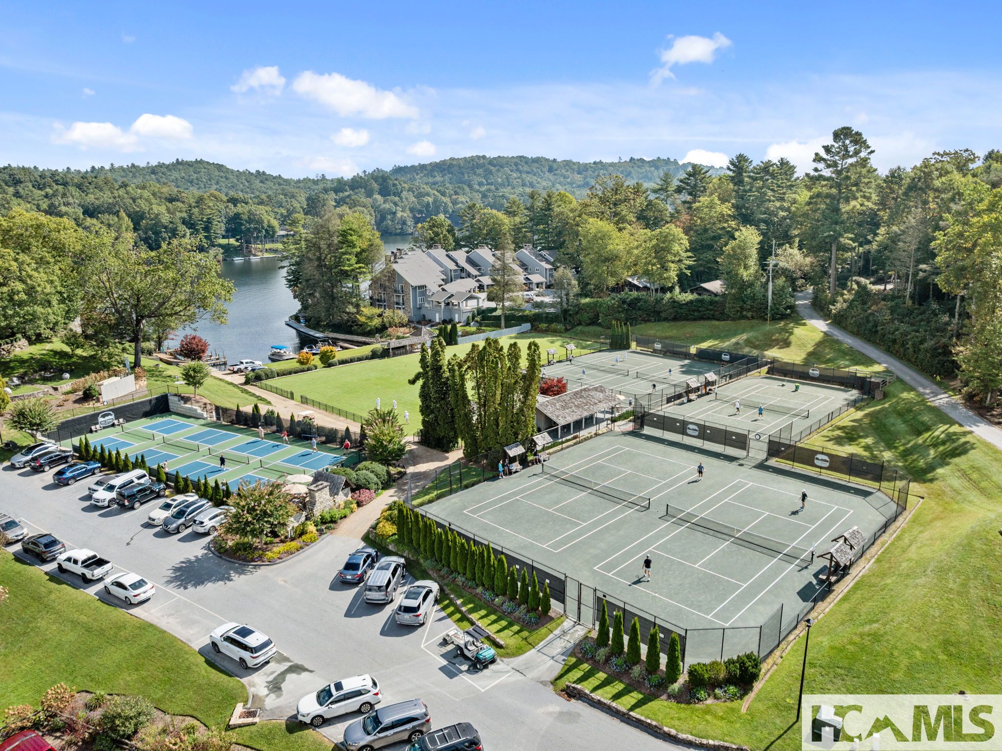 95 Cardinal Trace