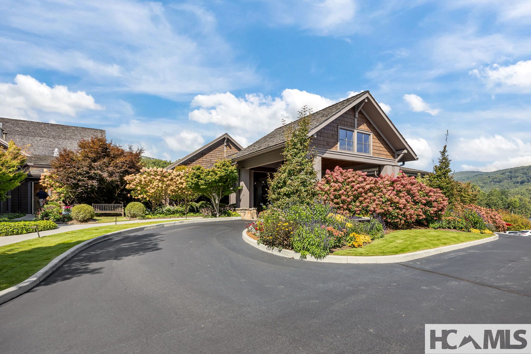 95 Cardinal Trace