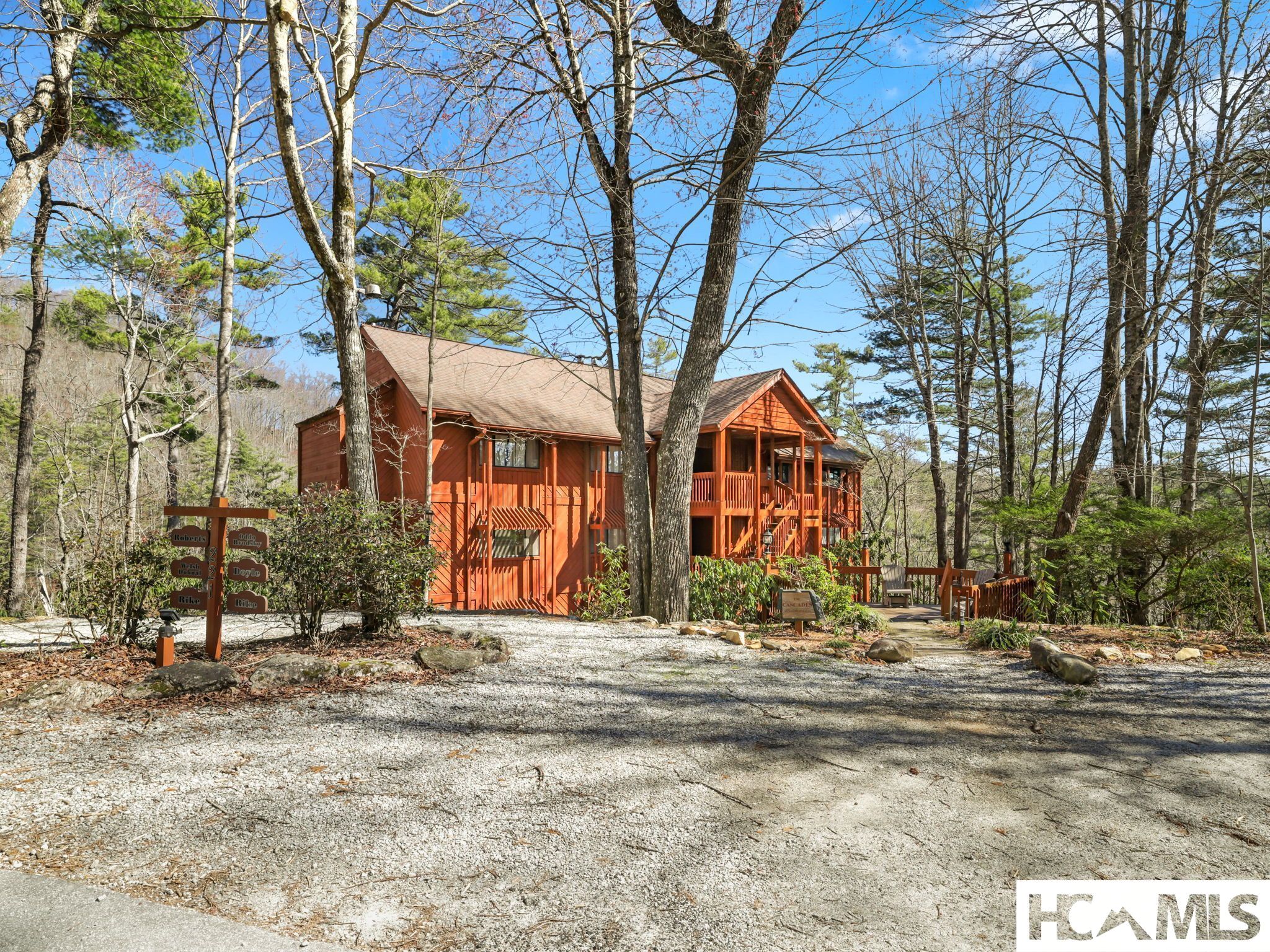 221 Toxaway Falls Drive 1A