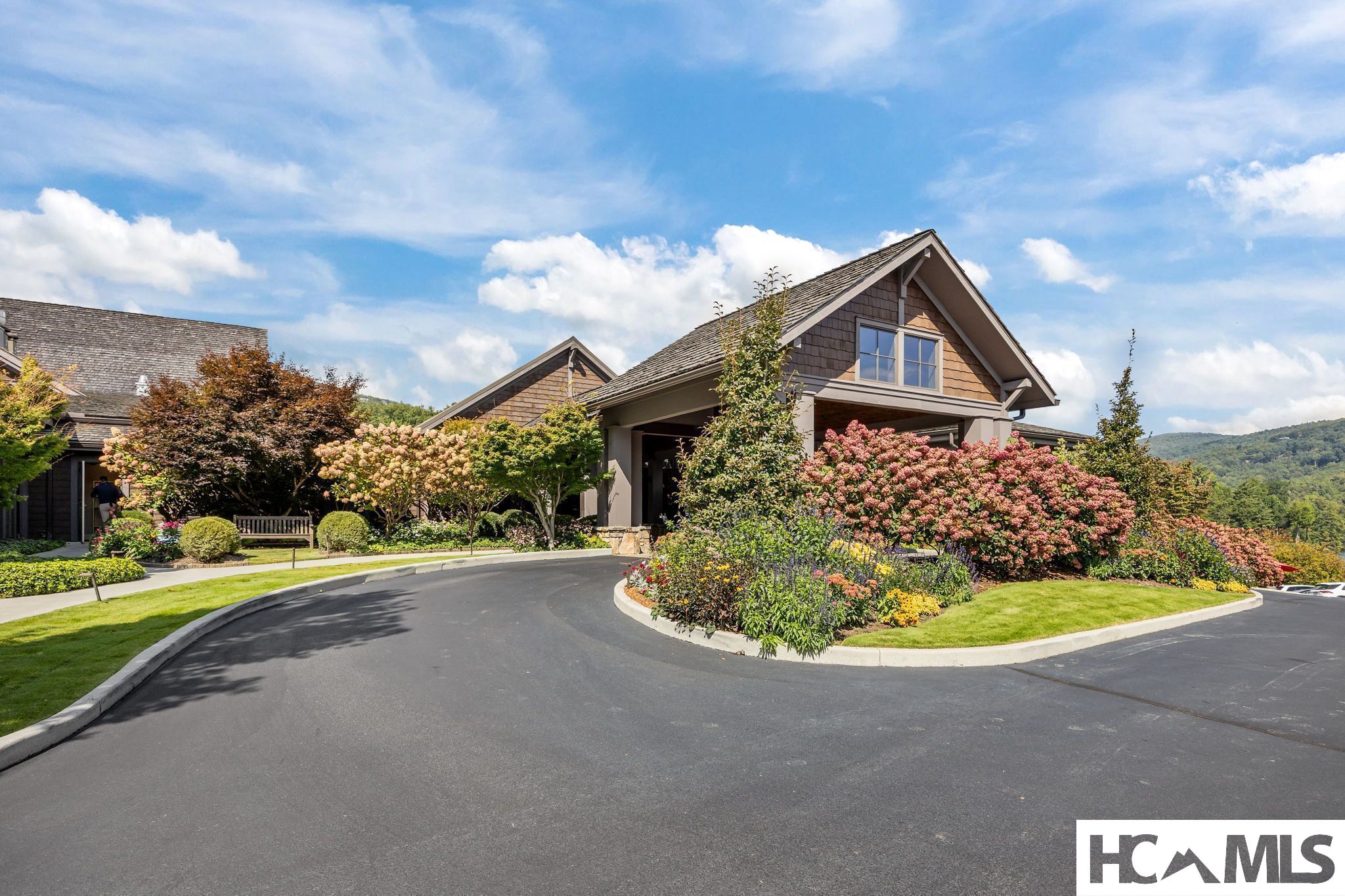 95 Cardinal Trace