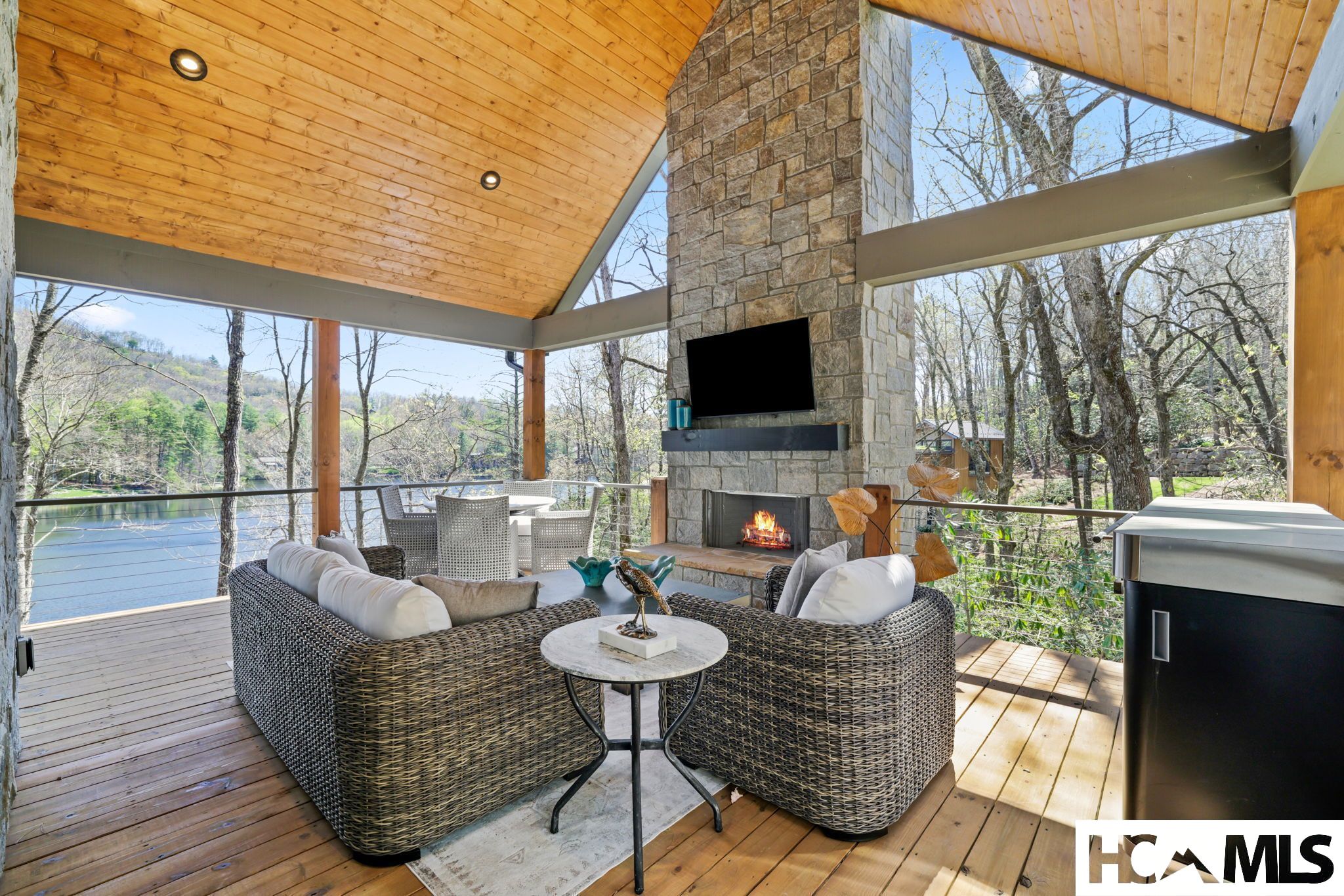 95 Cardinal Trace