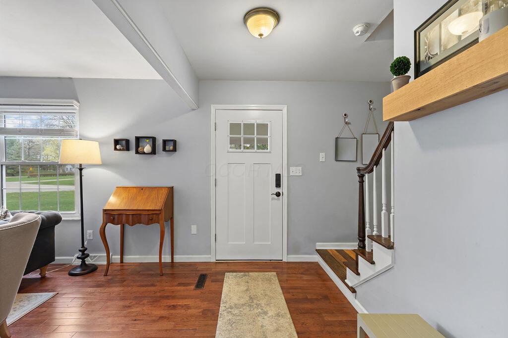 6899 Cedar Brook Glen