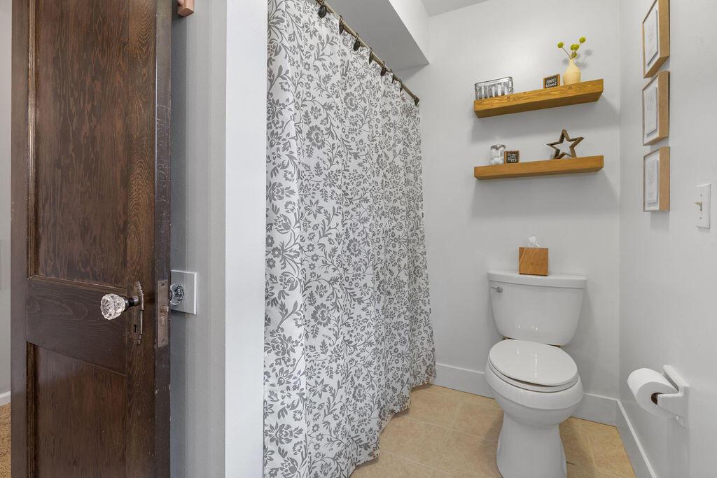6899 Cedar Brook Glen