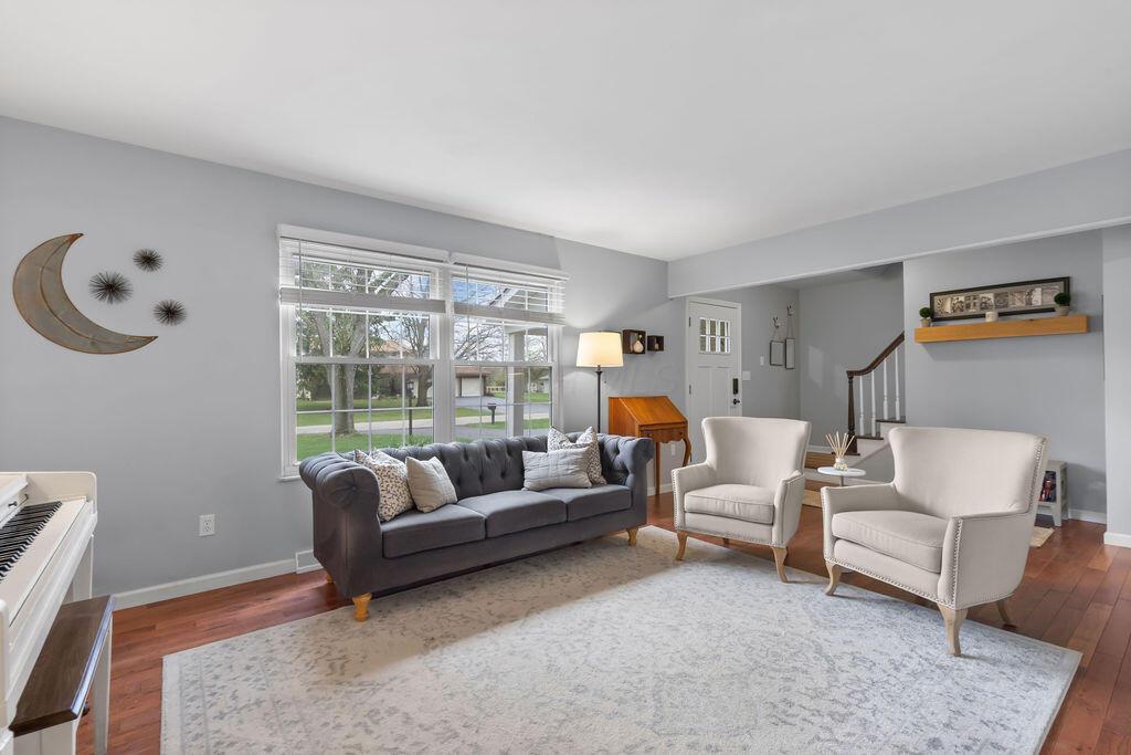 6899 Cedar Brook Glen