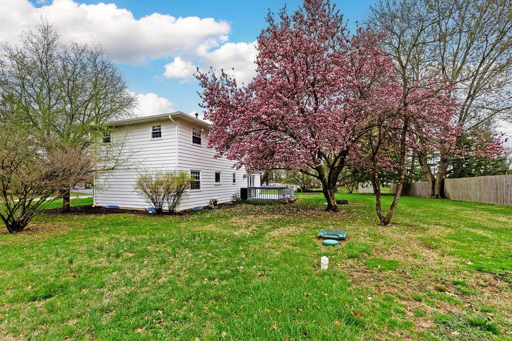 6899 Cedar Brook Glen