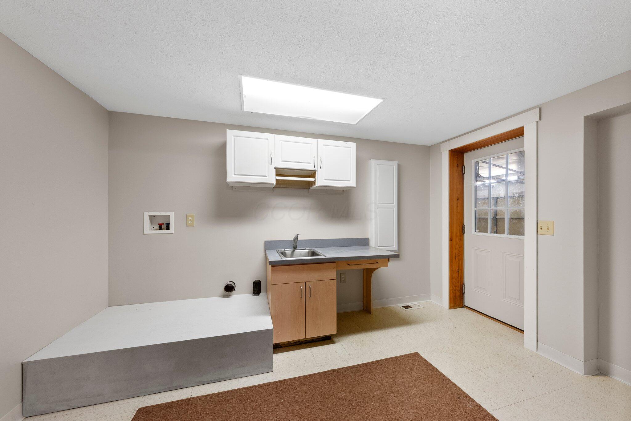 2377 Hardscrabble Road