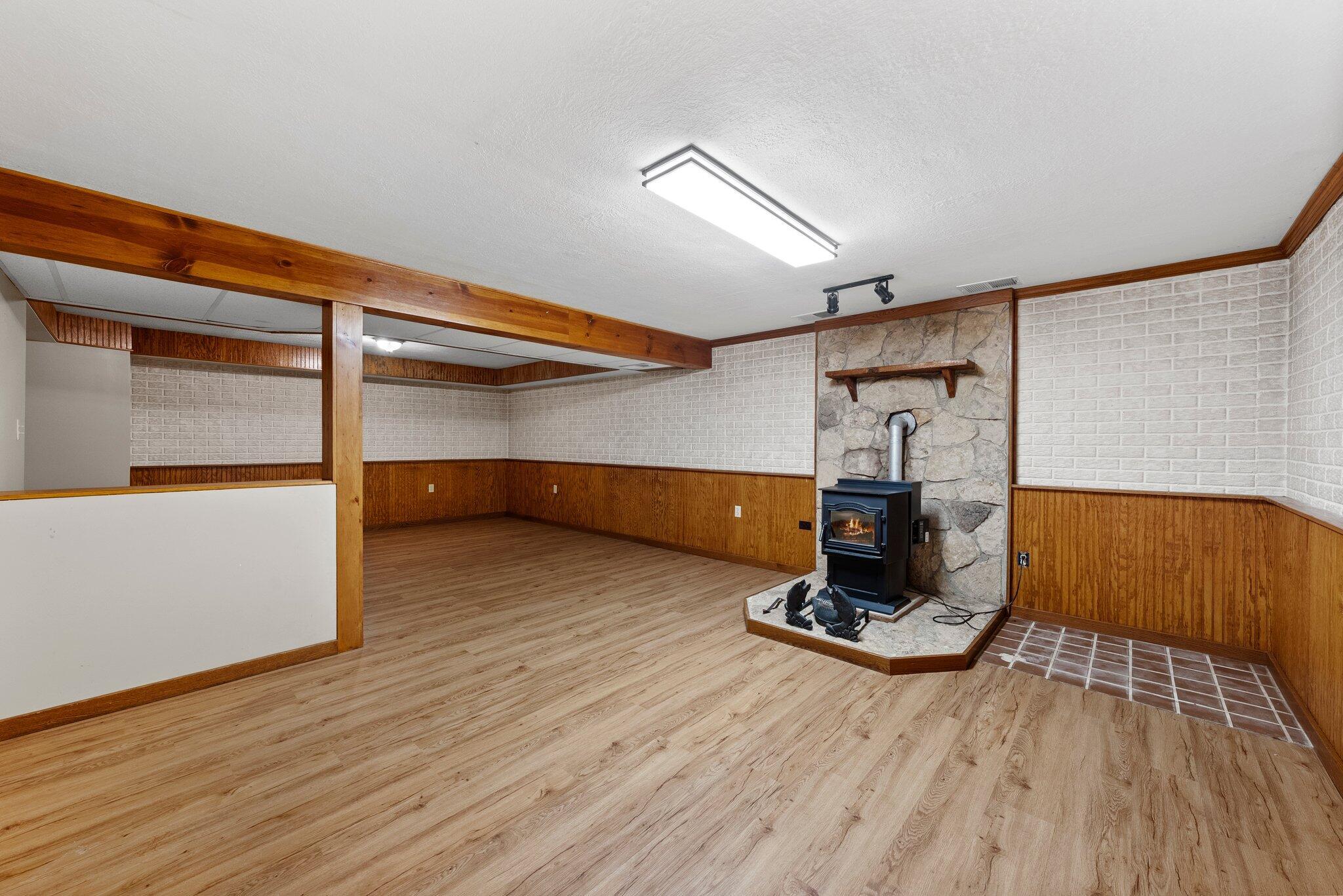 2377 Hardscrabble Road