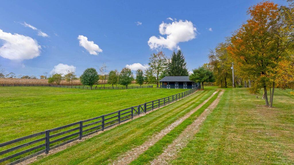 4056 Courter Road SW