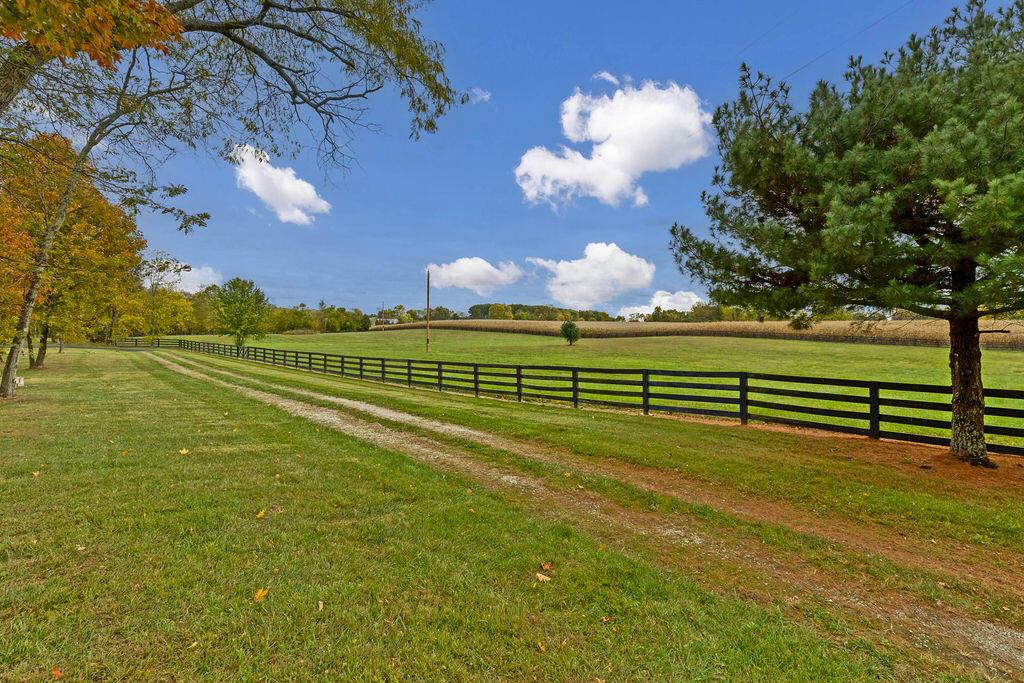 4056 Courter Road SW