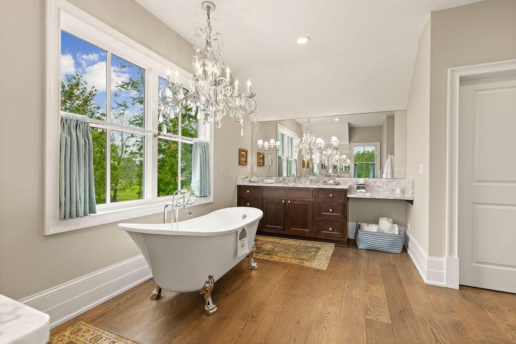 4056 Courter Road SW