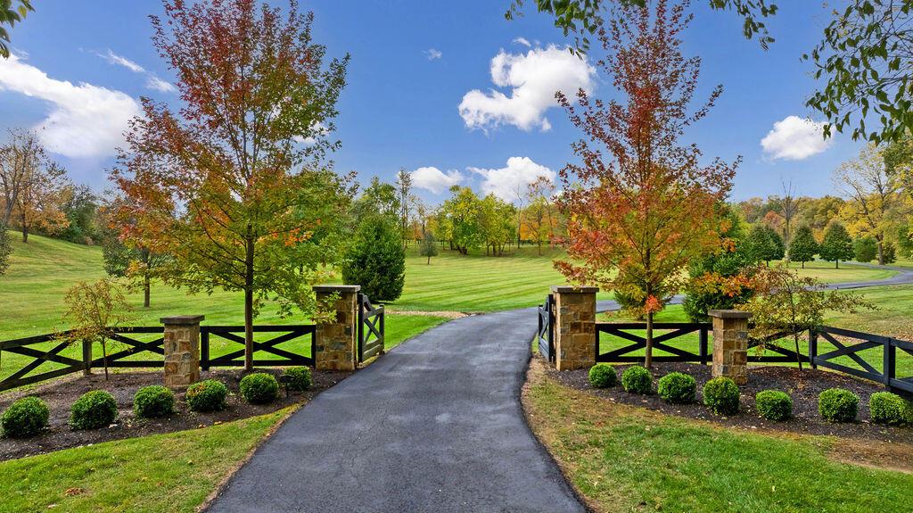 4056 Courter Road SW