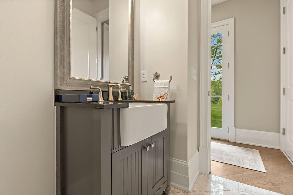 4056 Courter Road SW