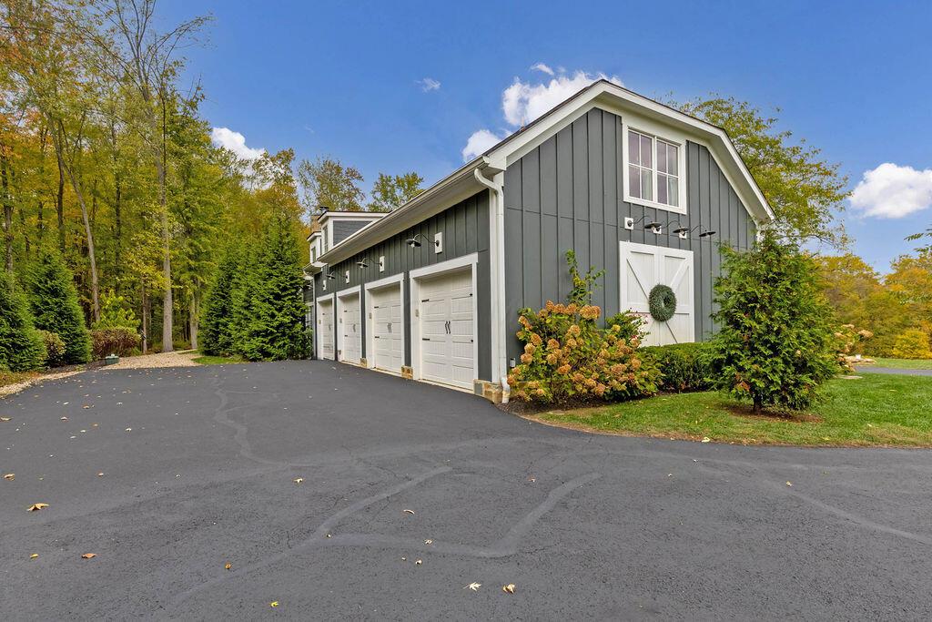 4056 Courter Road SW