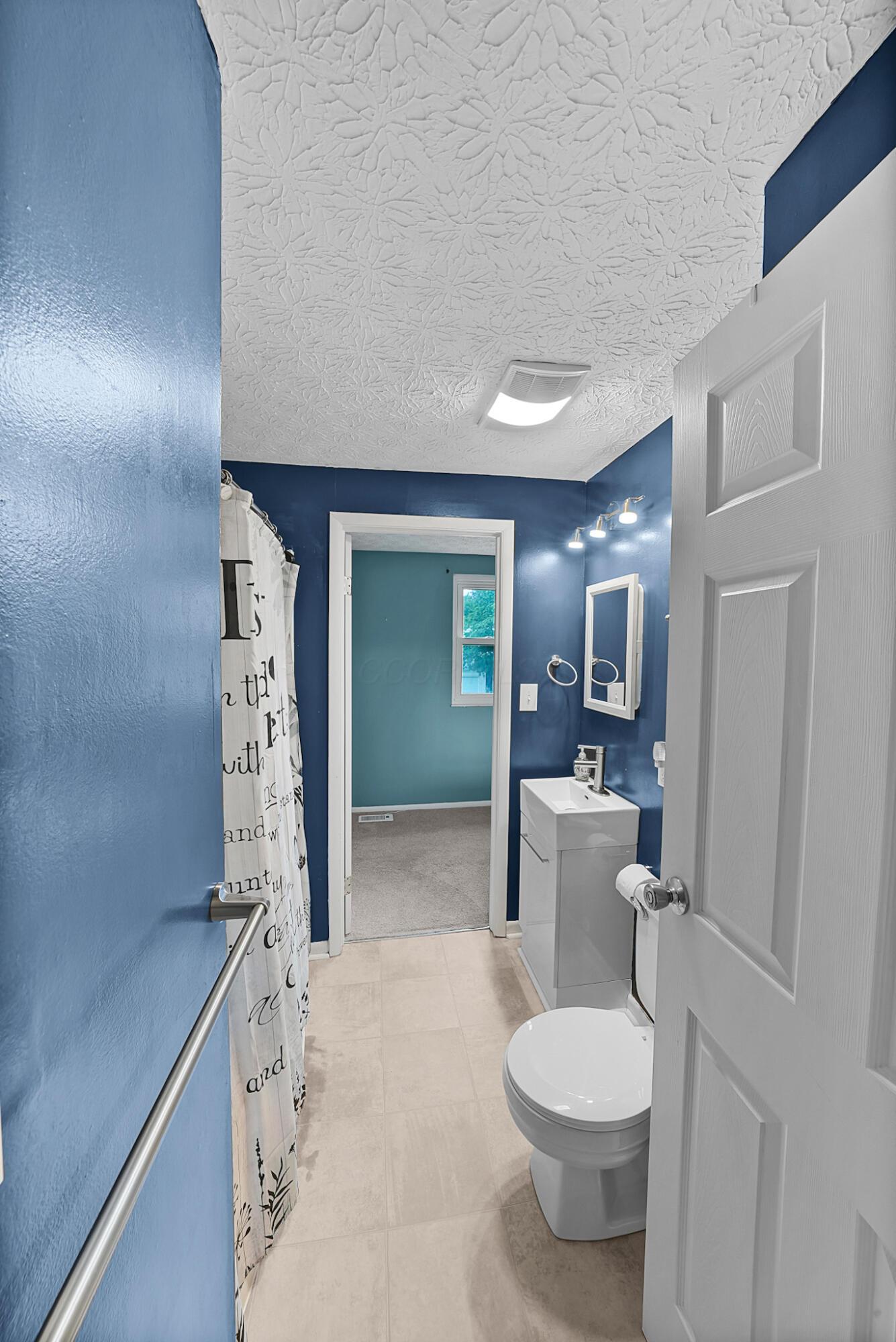 2191 Smoky View Boulevard