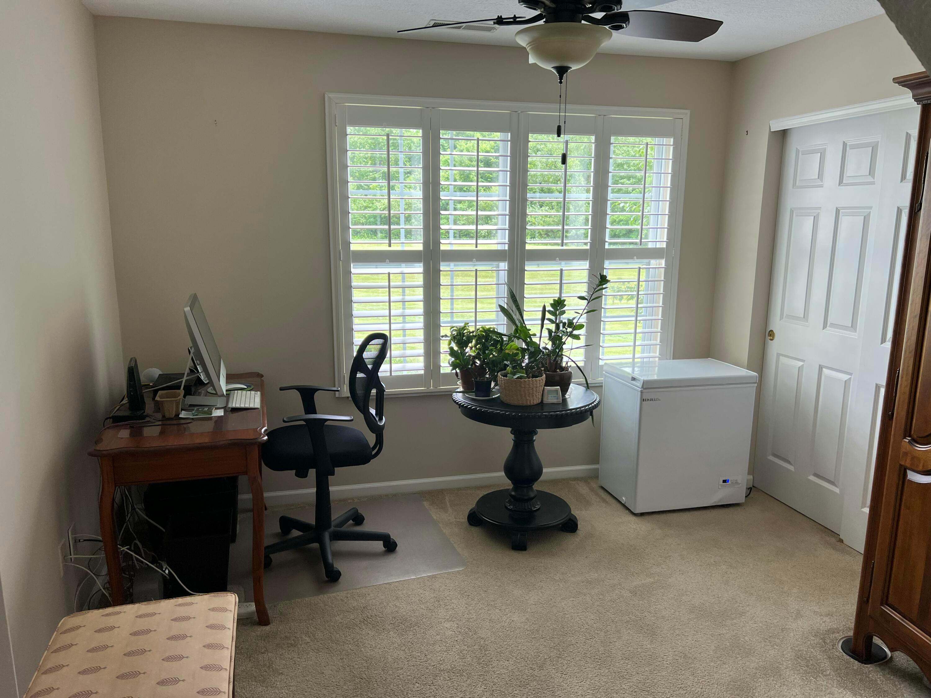 2244 Meadowlark Lane E, 2244