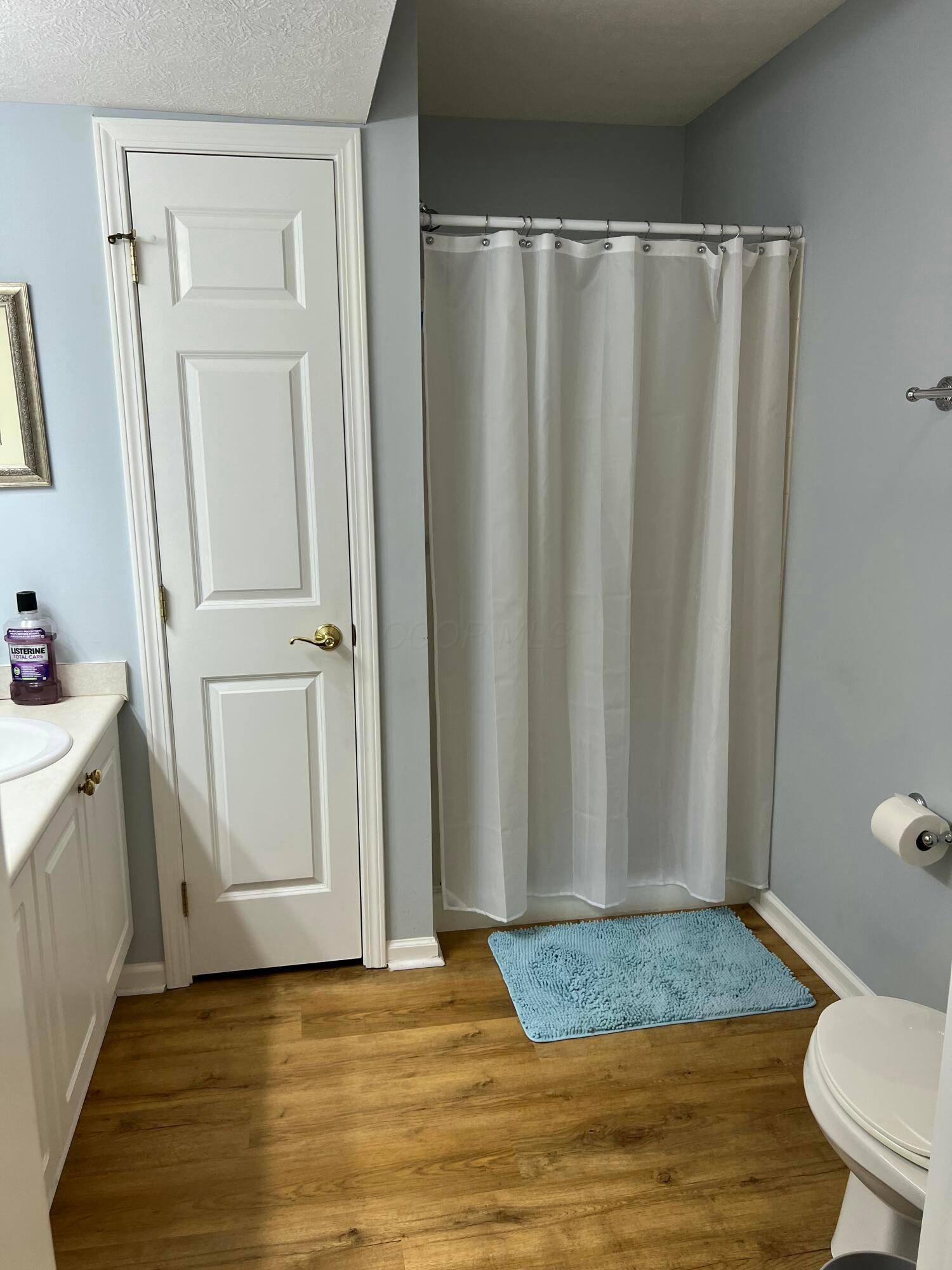 2244 Meadowlark Lane E, 2244