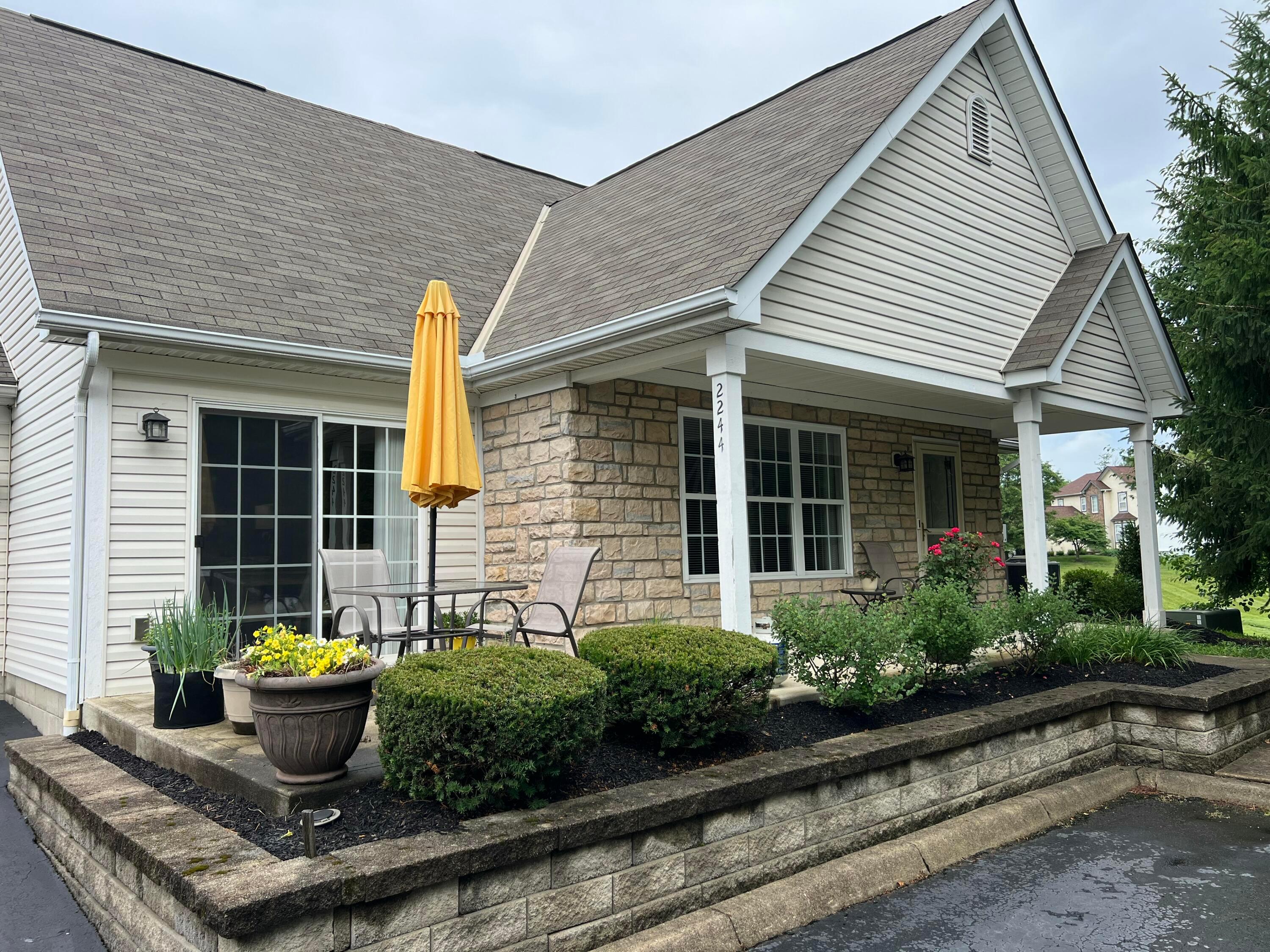 2244 Meadowlark Lane E, 2244