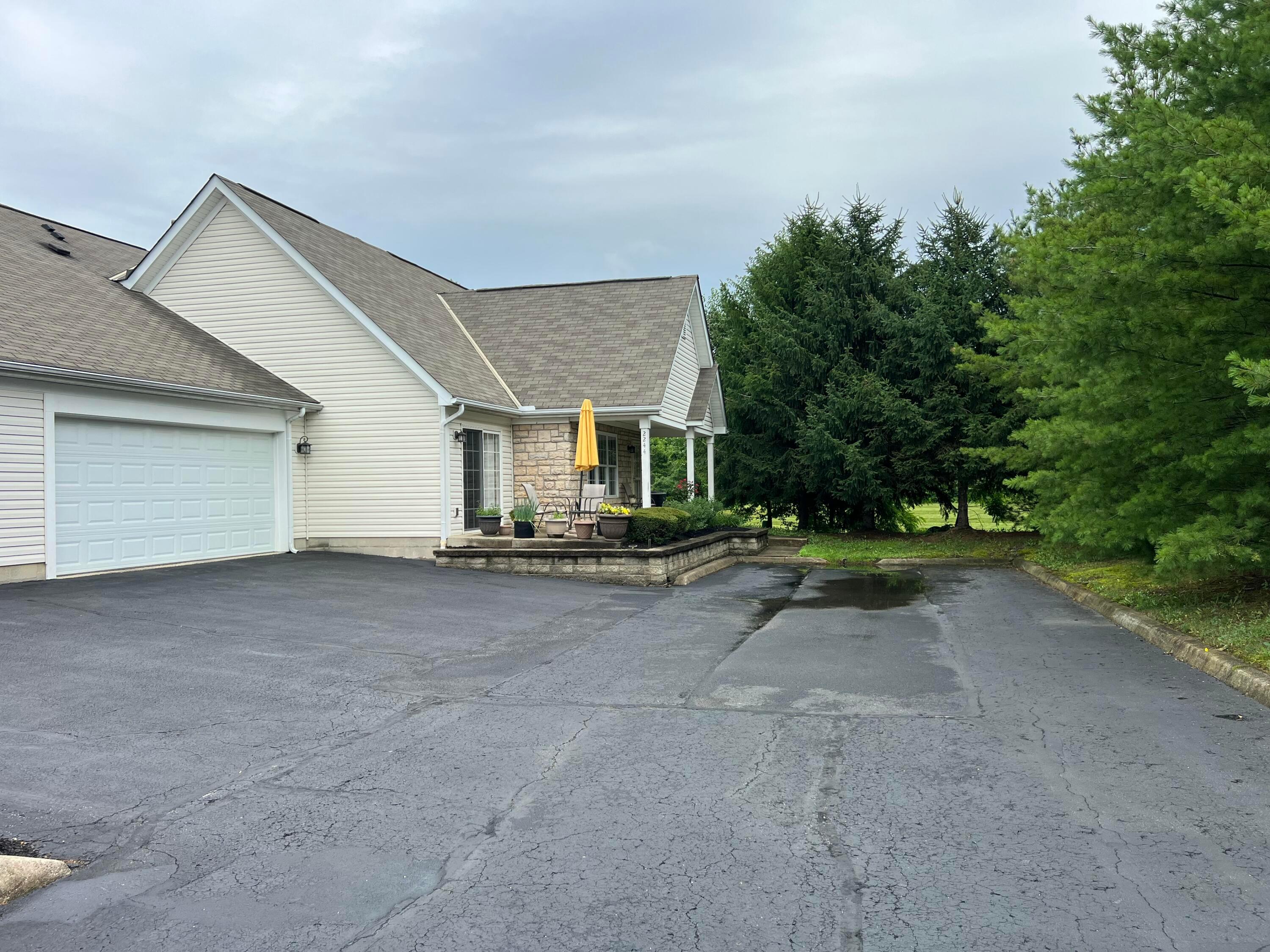 2244 Meadowlark Lane E, 2244