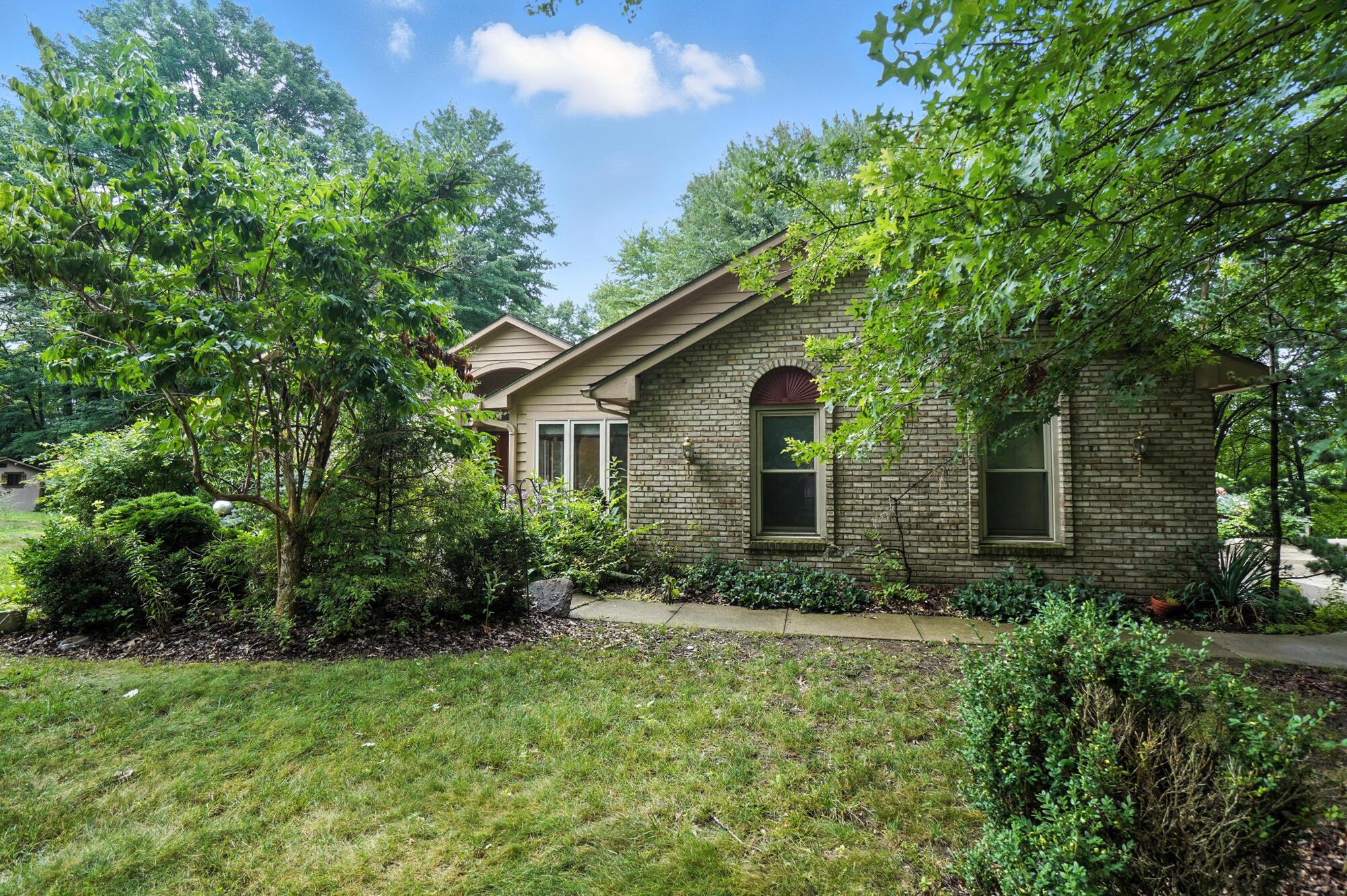 6253 Headley Heights Court