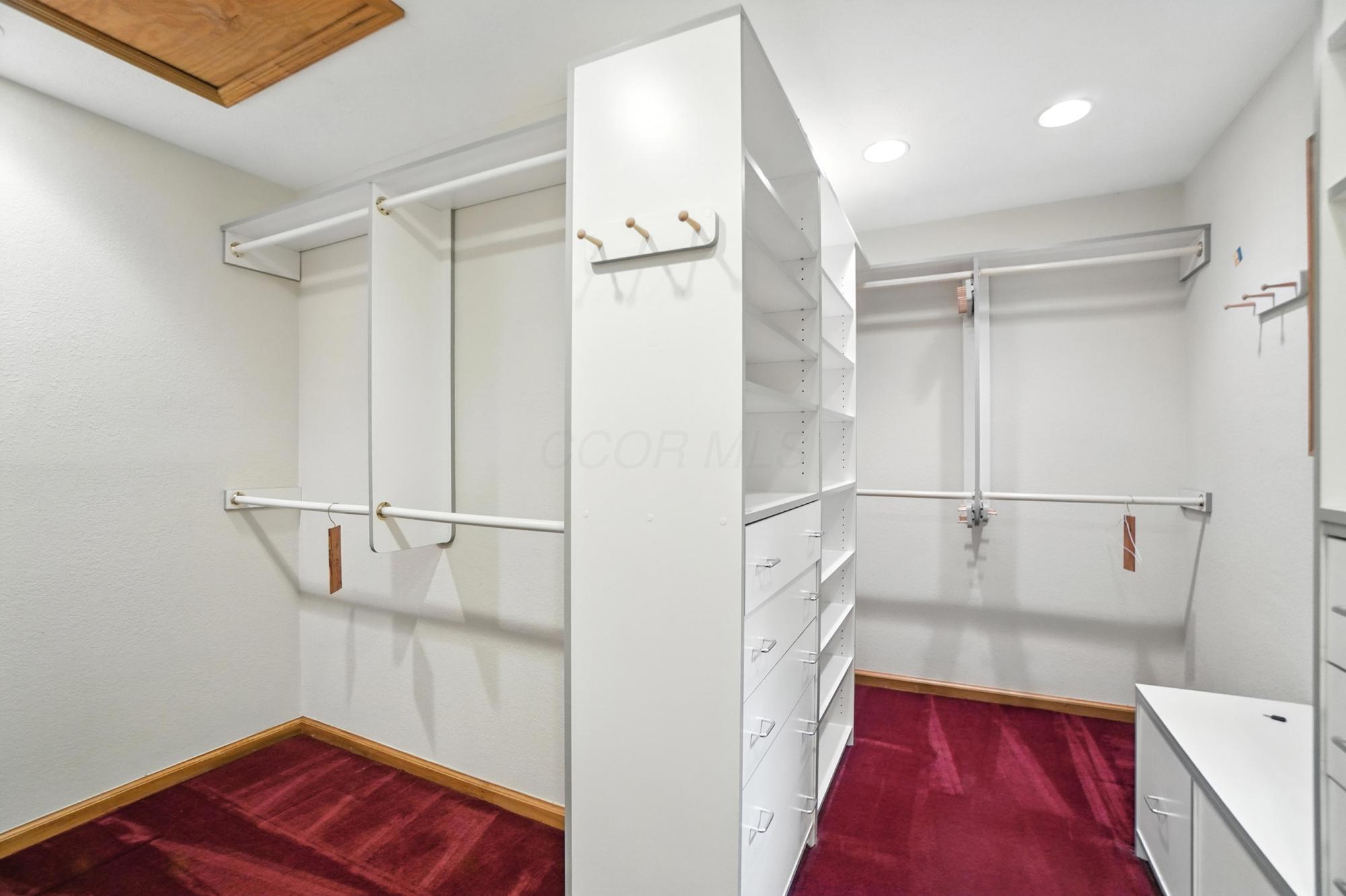 6253 Headley Heights Court