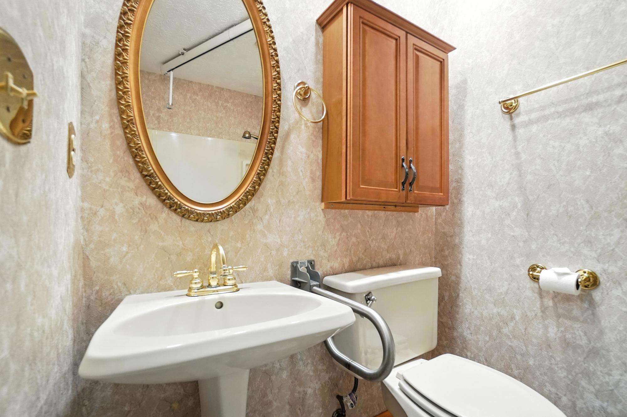 6253 Headley Heights Court