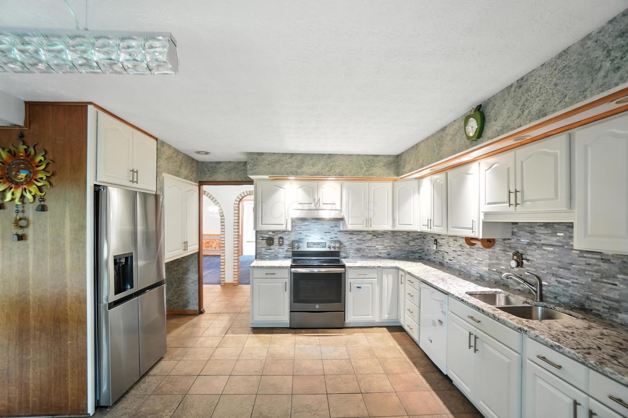 6253 Headley Heights Court