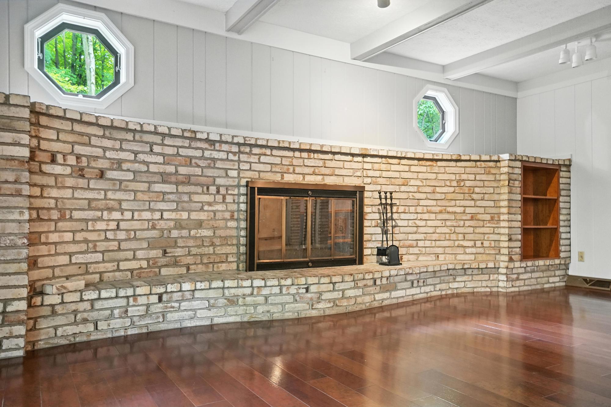 6253 Headley Heights Court