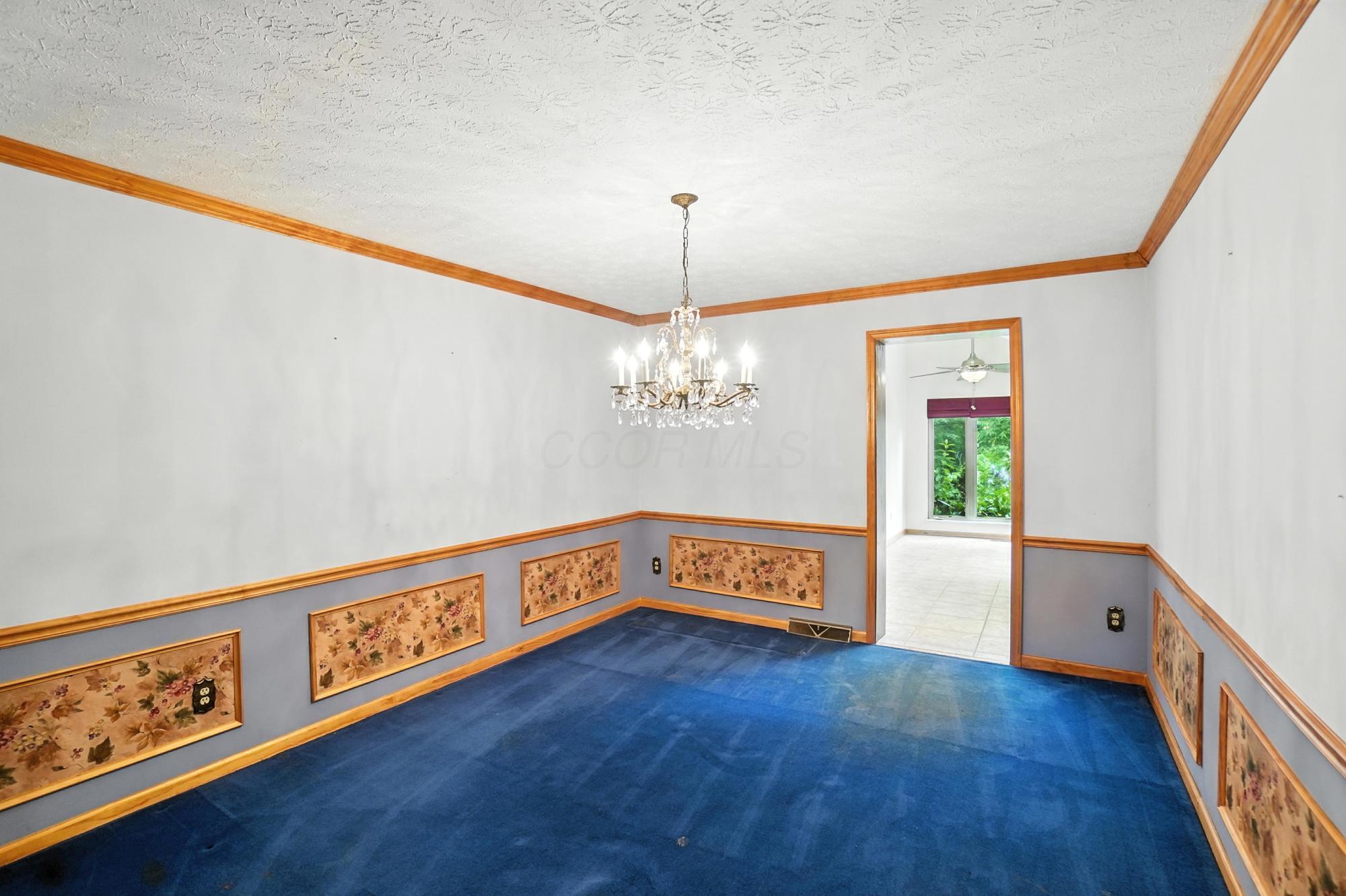 6253 Headley Heights Court