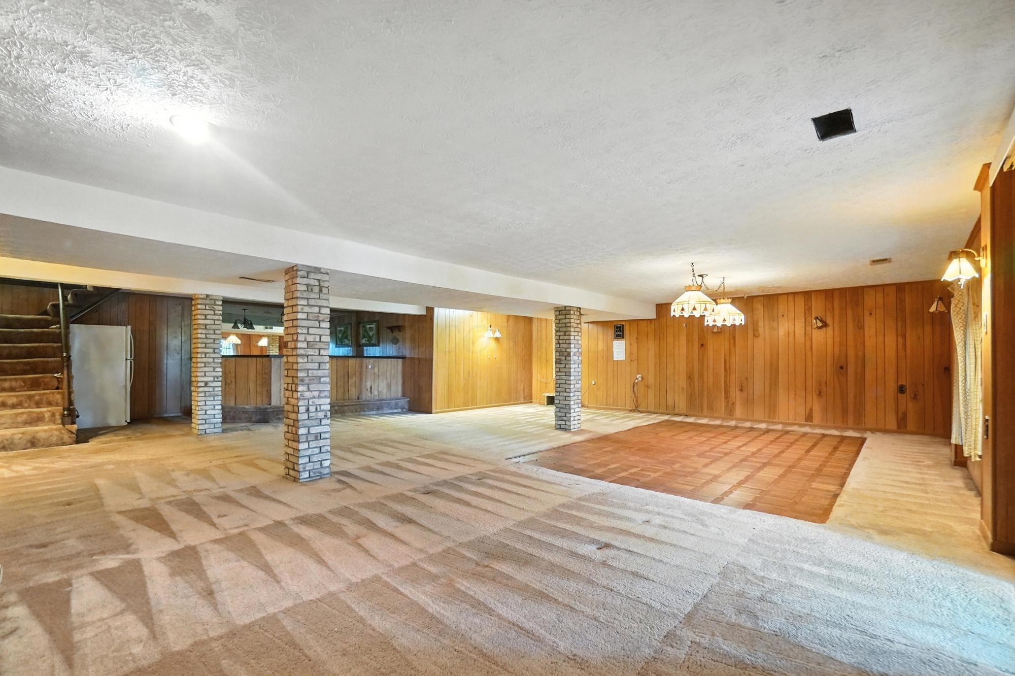 6253 Headley Heights Court