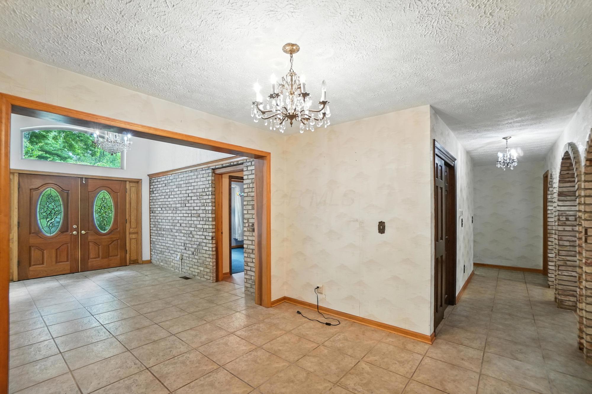 6253 Headley Heights Court