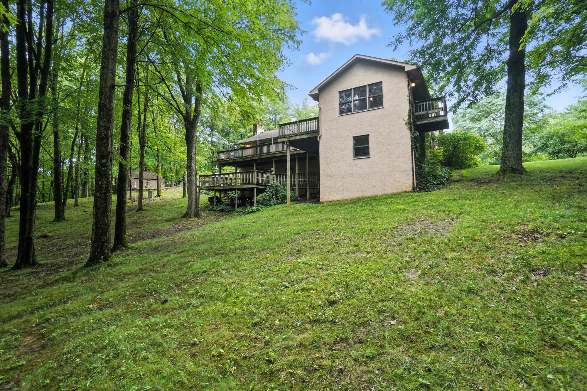 6253 Headley Heights Court