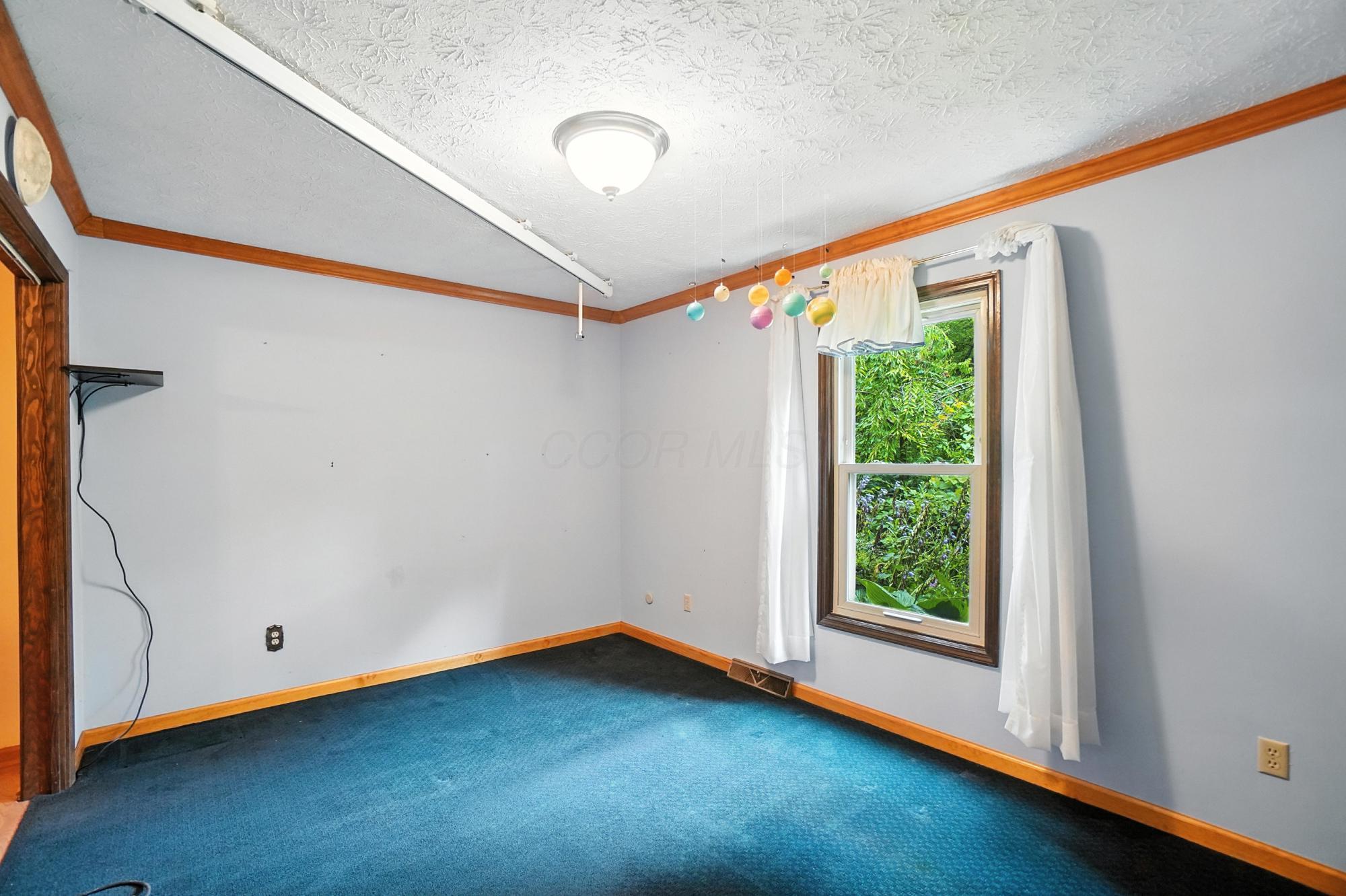 6253 Headley Heights Court