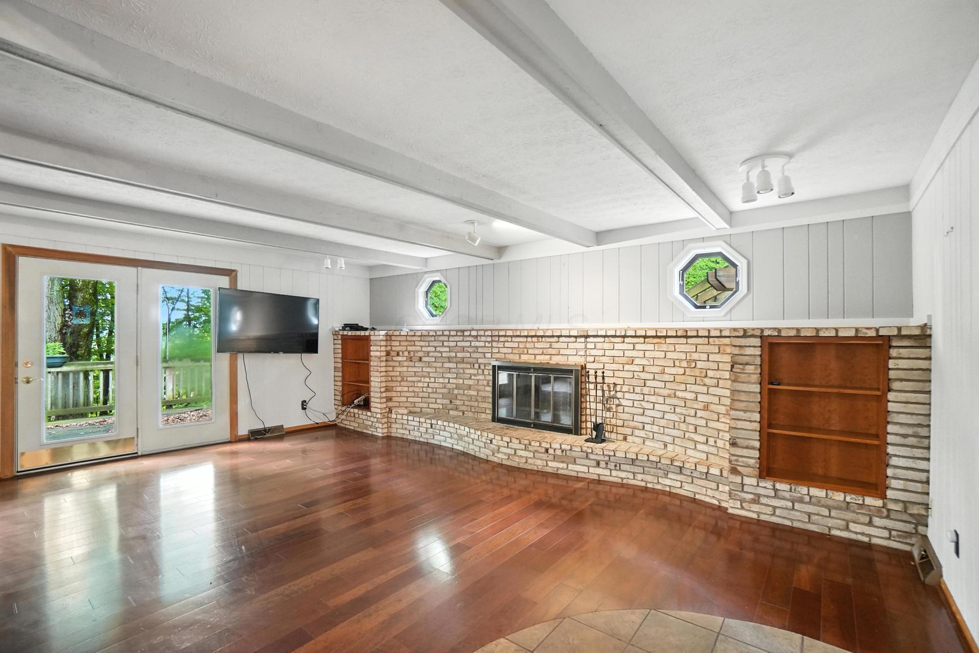 6253 Headley Heights Court